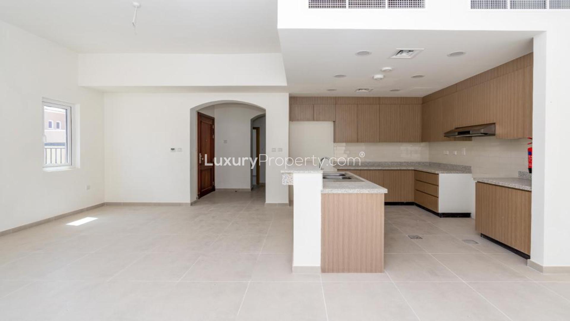 Modern kitchen and living area in Amaranta villa, Villanova, available for rent