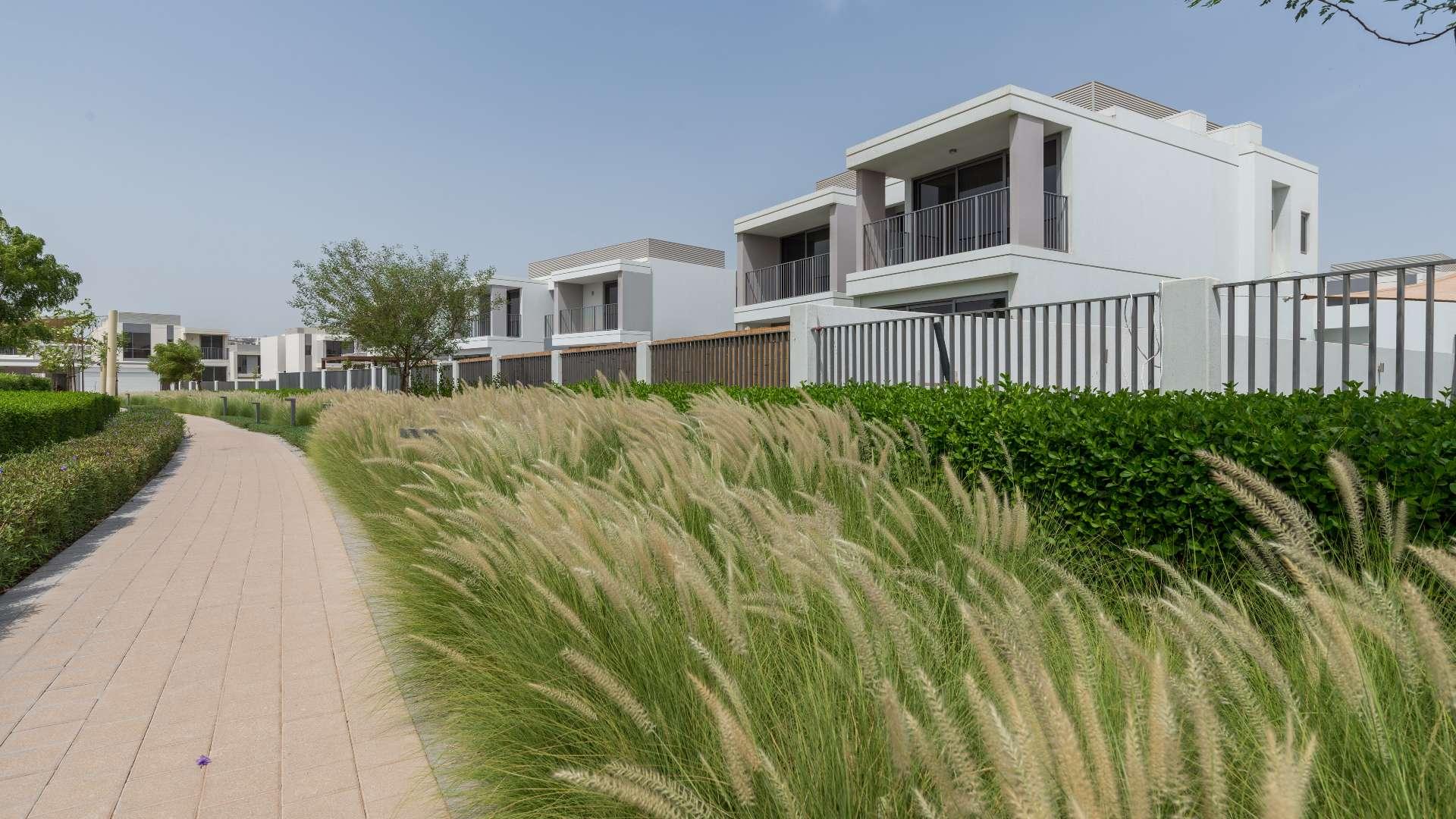 Vacant single row villa with landscaped garden in Sidra Villas, Dubai Hills Estate