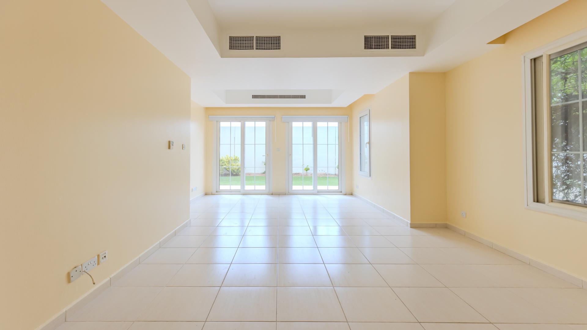 3-bedroom villa exterior with garden in Springs 3, The Springs, available for rent