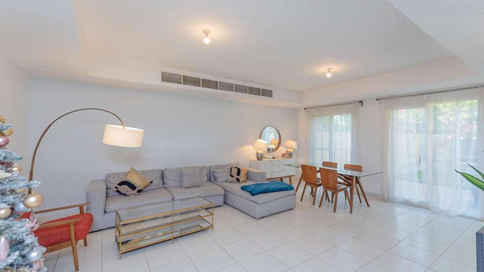 Upgraded 3-bedroom villa with spacious garden in The Springs, Dubai, for rent