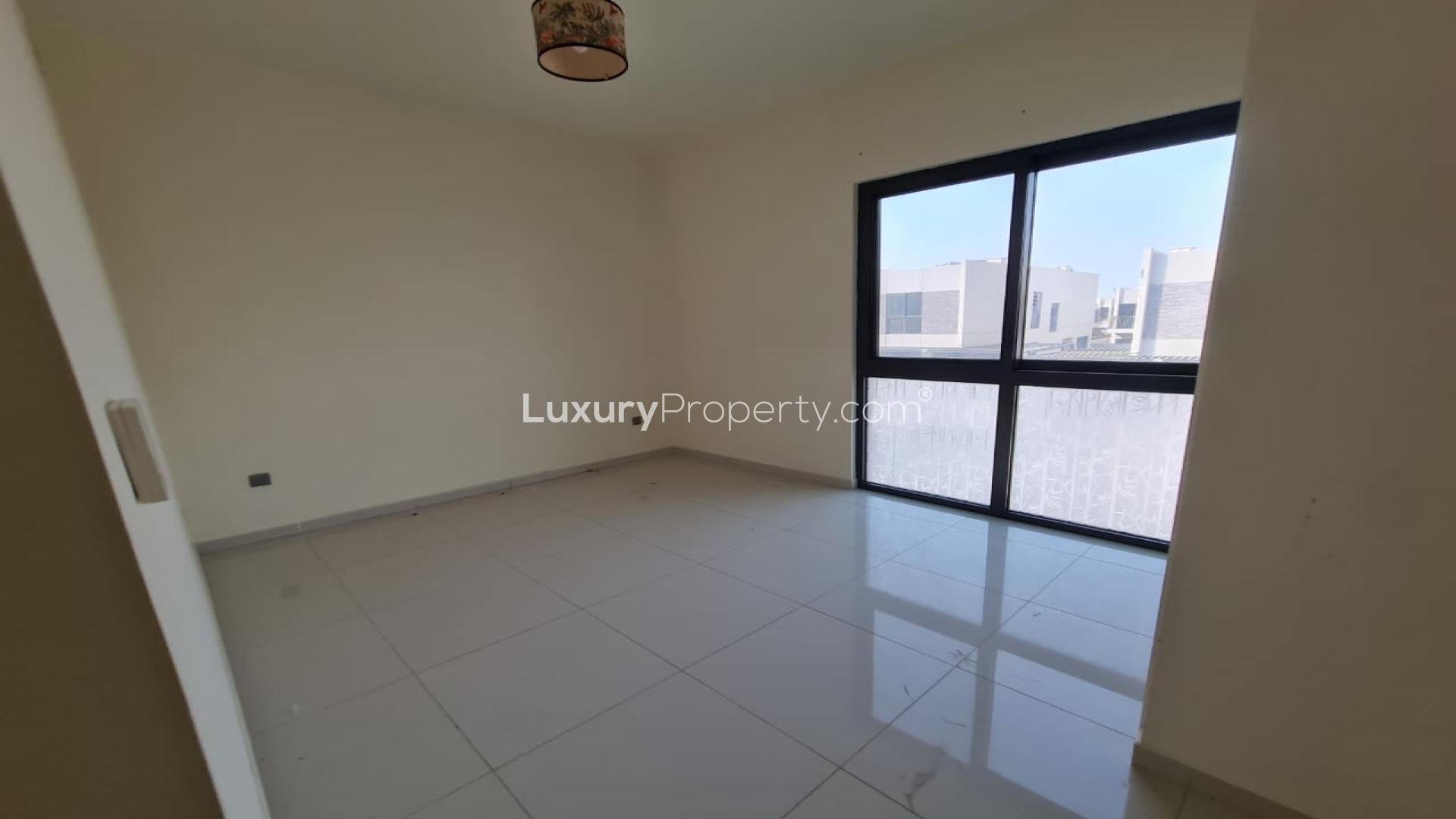 Bright living room in Adria Villas, Damac Hills 2 villa for rent, LP46692