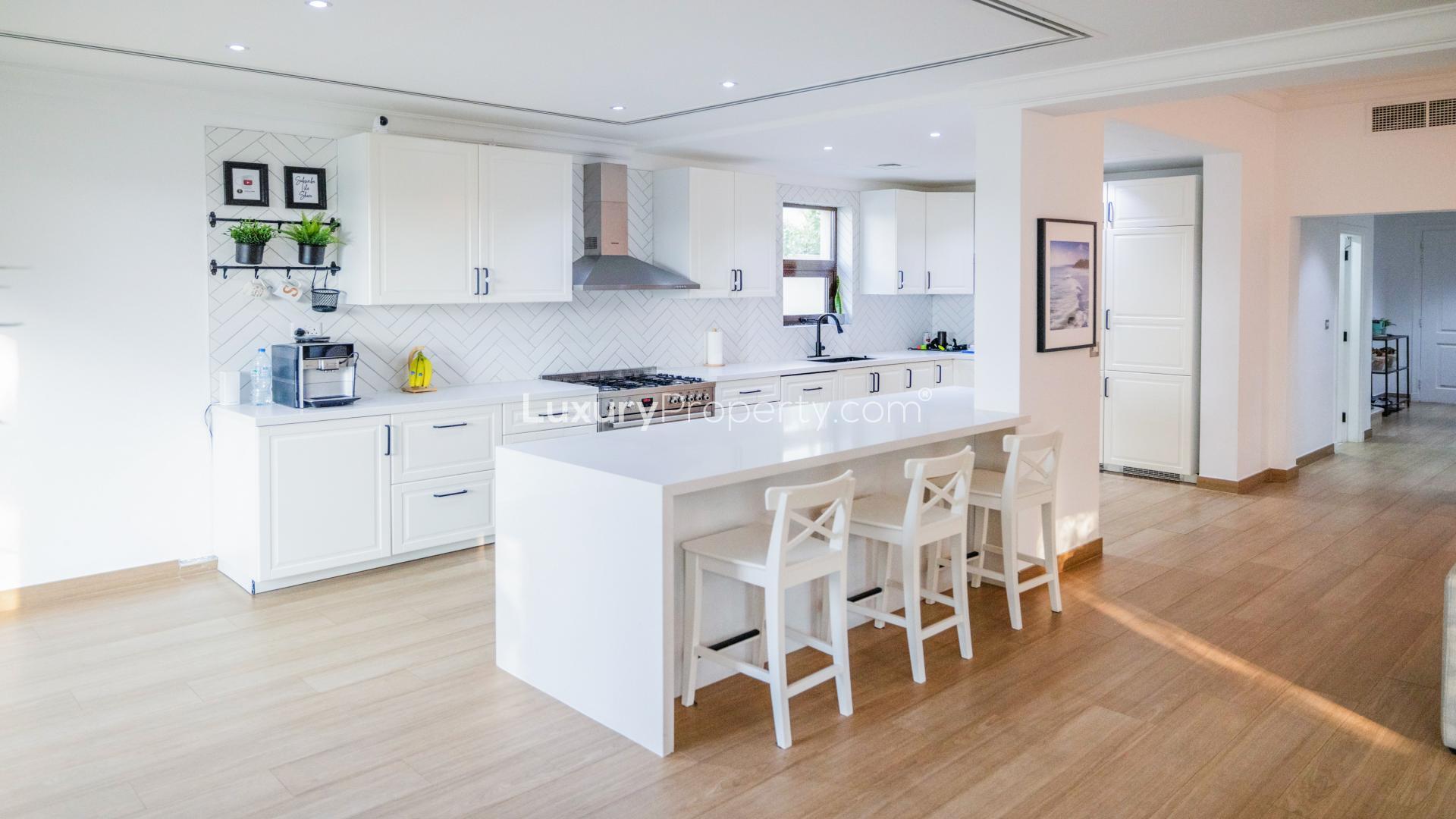 Luxurious open-plan living area in 3-bedroom villa, Casa, Arabian Ranches 2