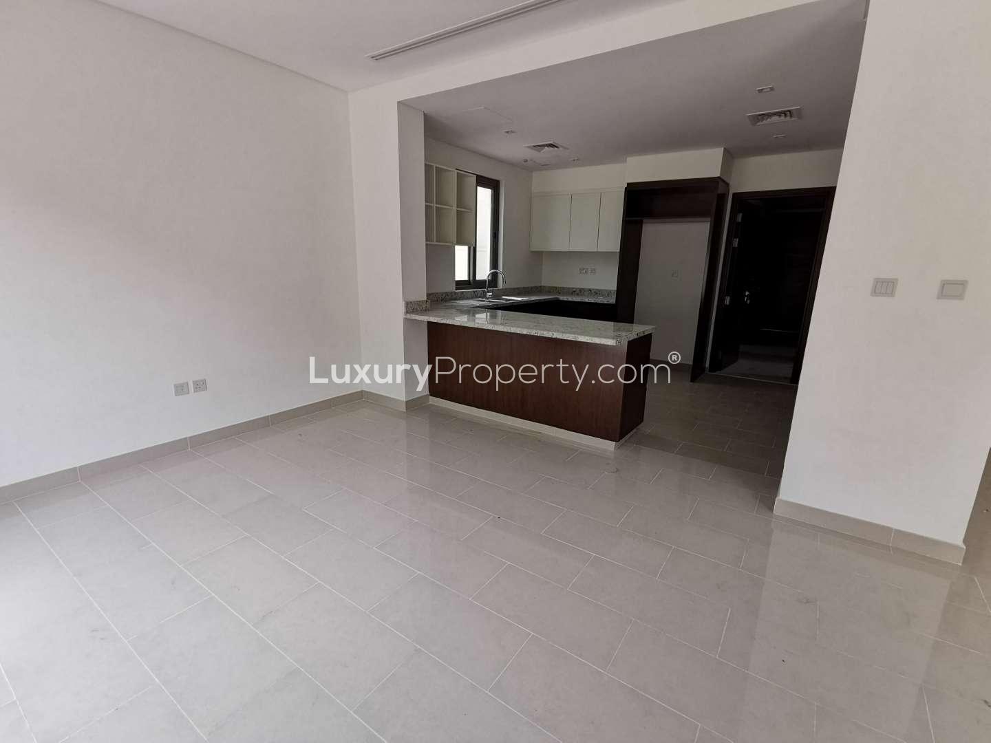 Spacious living room in 3-bedroom villa for sale, Azalea, Arabian Ranches 2