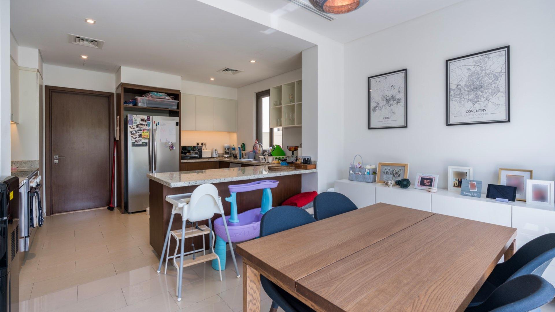 Living room in spacious three-bedroom villa, Arabian Ranches 2, Azalea, with modern decor