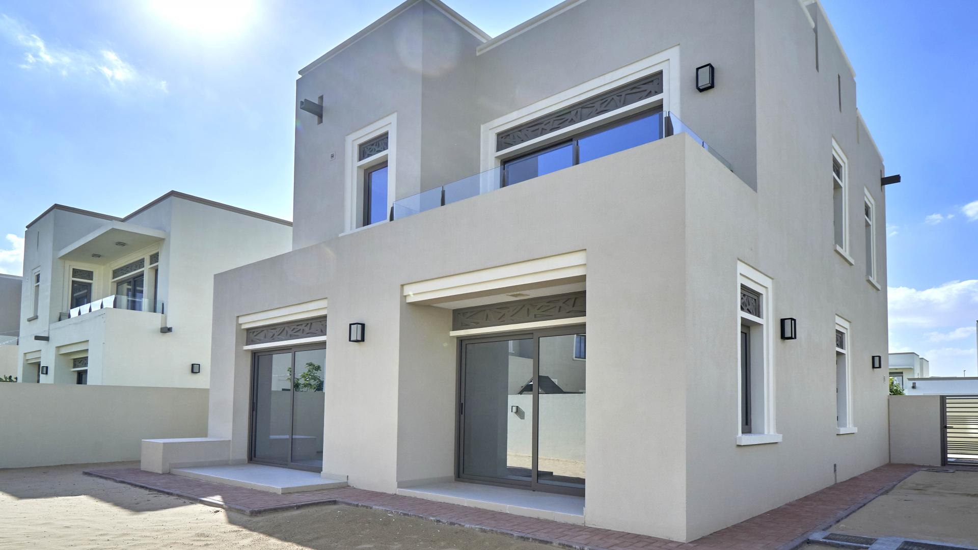 Exterior view of single row three-bedroom villa in Azalea, Arabian Ranches 2, for sale