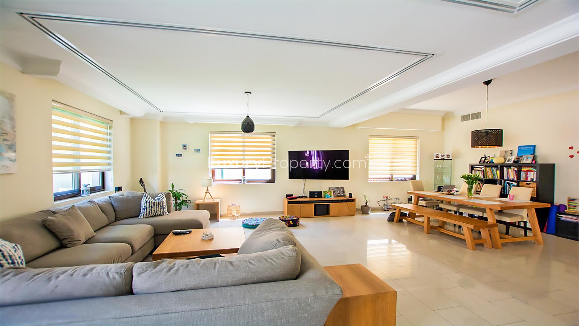 Luxurious living room and dining area in Arabian Ranches 2 villa, Casa community