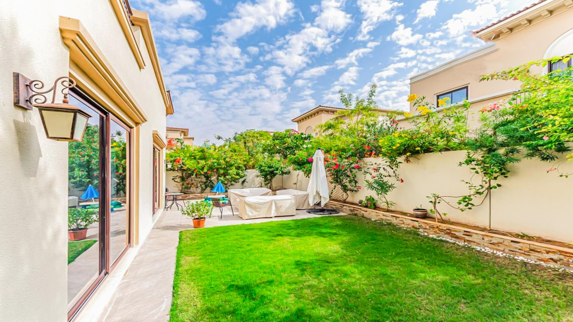 Stunning 3-bedroom villa exterior with lush garden in Palma, Arabian Ranches 2