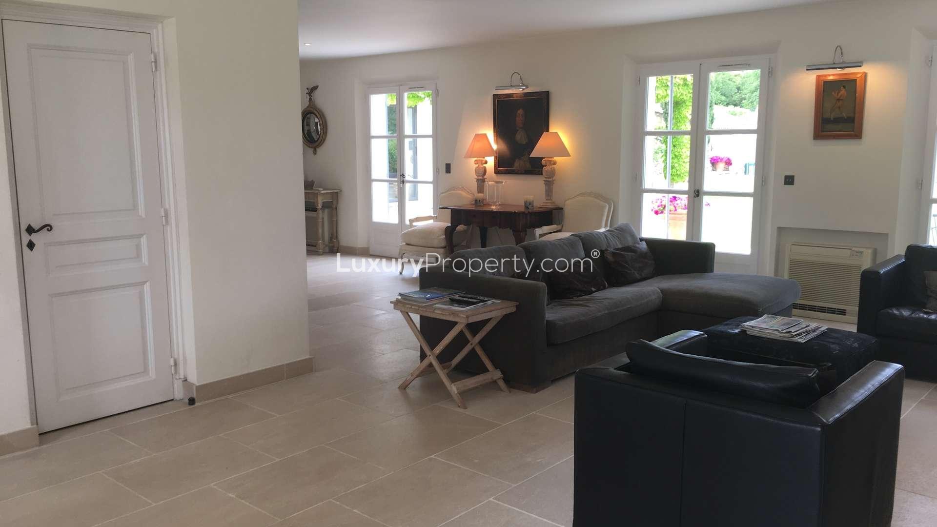 Elegant villa with lush garden in Saint-Tropez, French Riviera, for sale