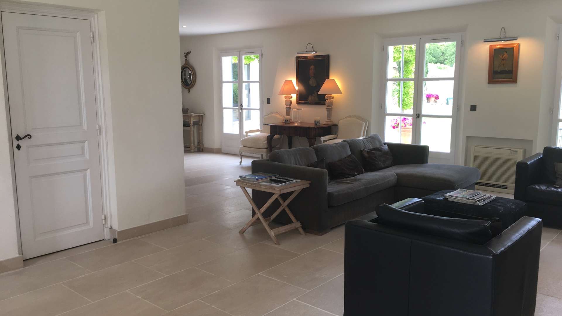 Elegant villa with lush garden in Saint-Tropez, French Riviera, for sale