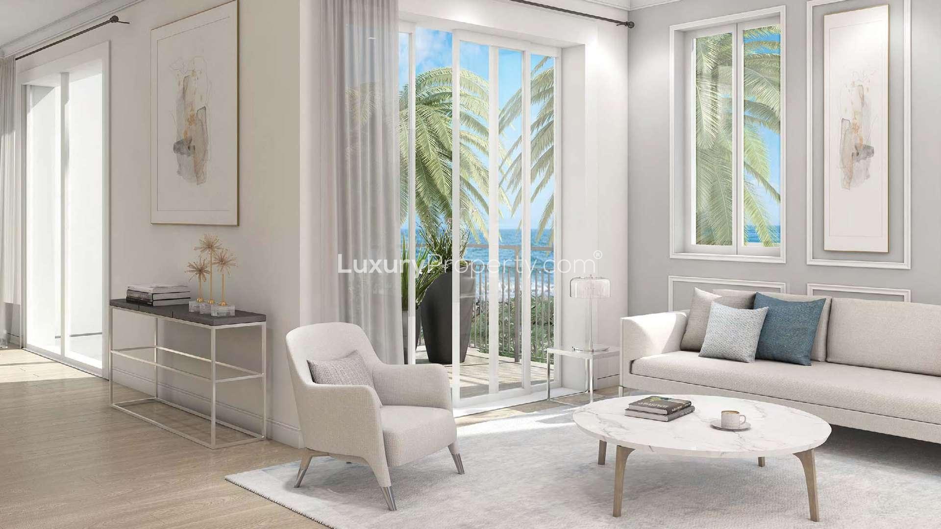 Charming living and dining area with sea view in Jumeirah townhouse, La Mer