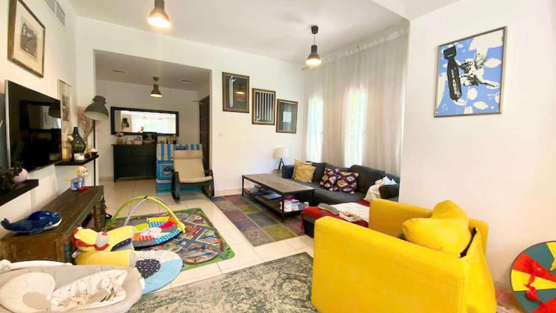 3-bedroom villa living room with natural light in The Springs, Dubai