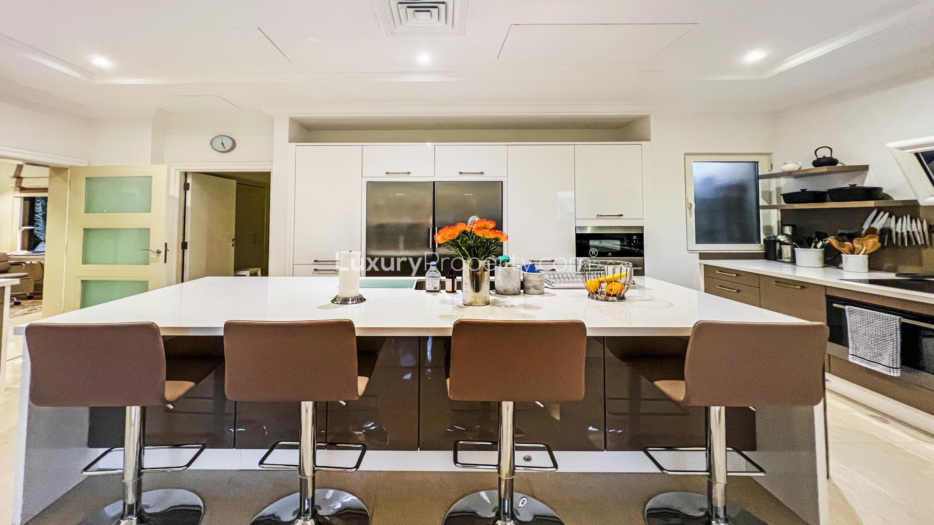 Luxurious living room in fully upgraded 4-bedroom Canal Cove Villa, Palm Jumeirah