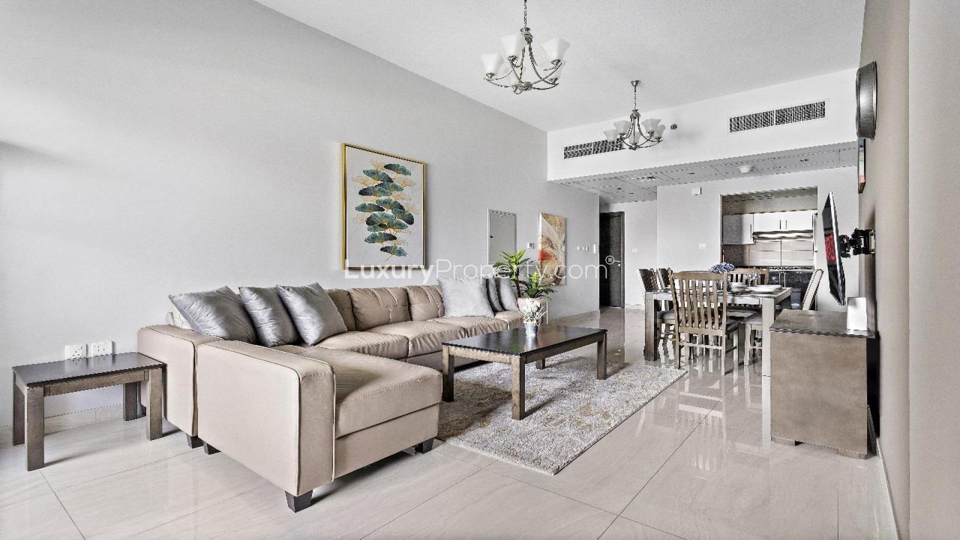 High-floor 4-bedroom apartment living and dining area in Elite Business Bay Residence