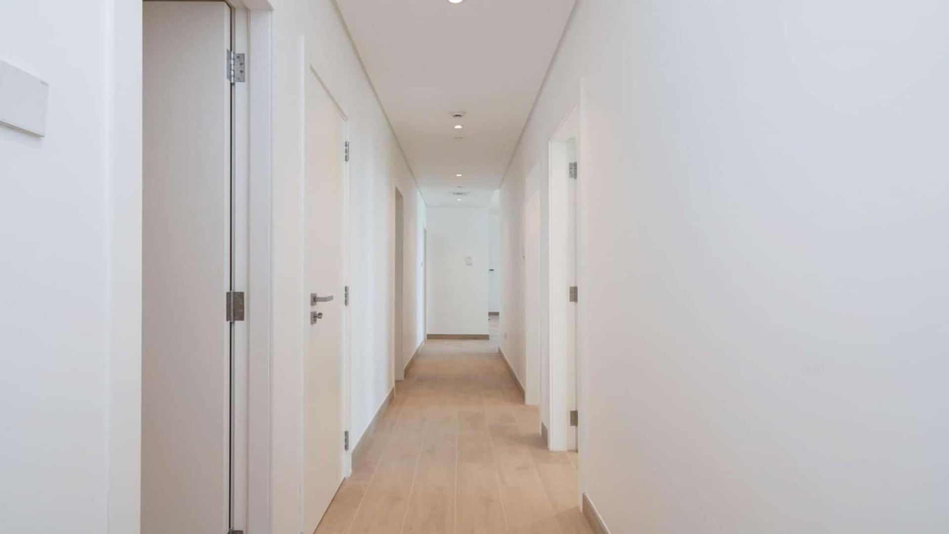 Bright studio apartment with sea view at Port De La Mer, Jumeirah, for sale