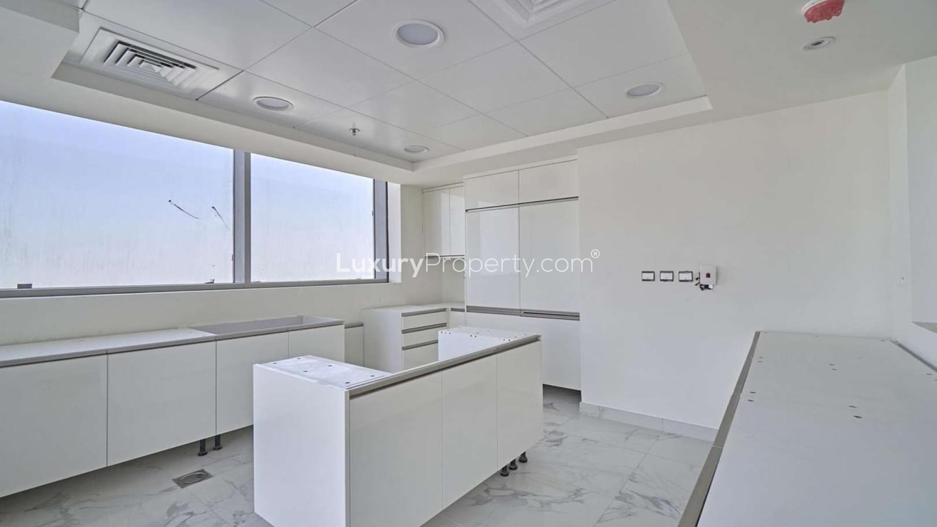 Spacious balcony view from four-bedroom apartment in Amna Tower, Al Habtoor City, Business Bay