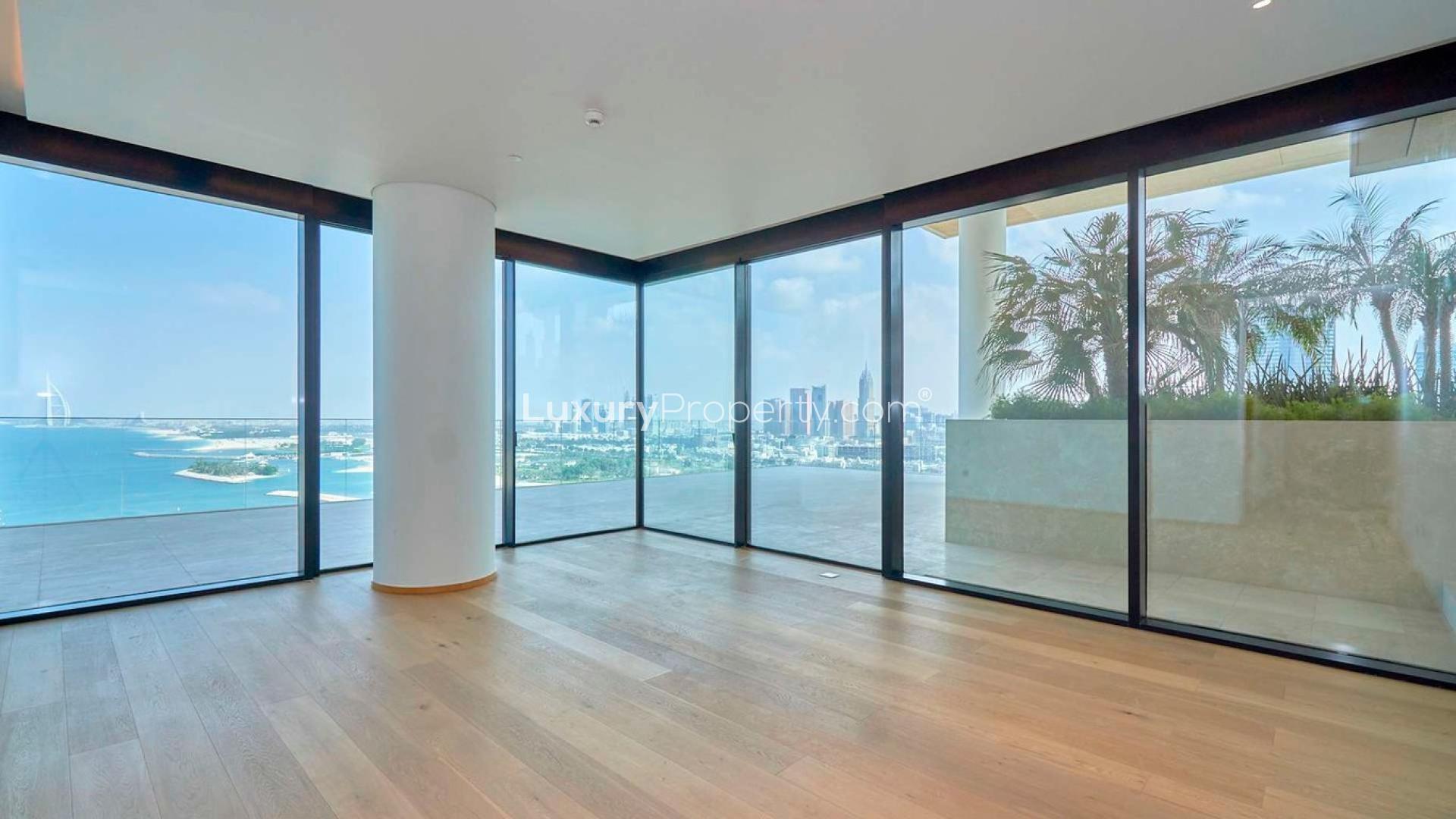 Luxurious penthouse terrace with stunning views at One Palm Jumeirah, exclusive resale opportunity