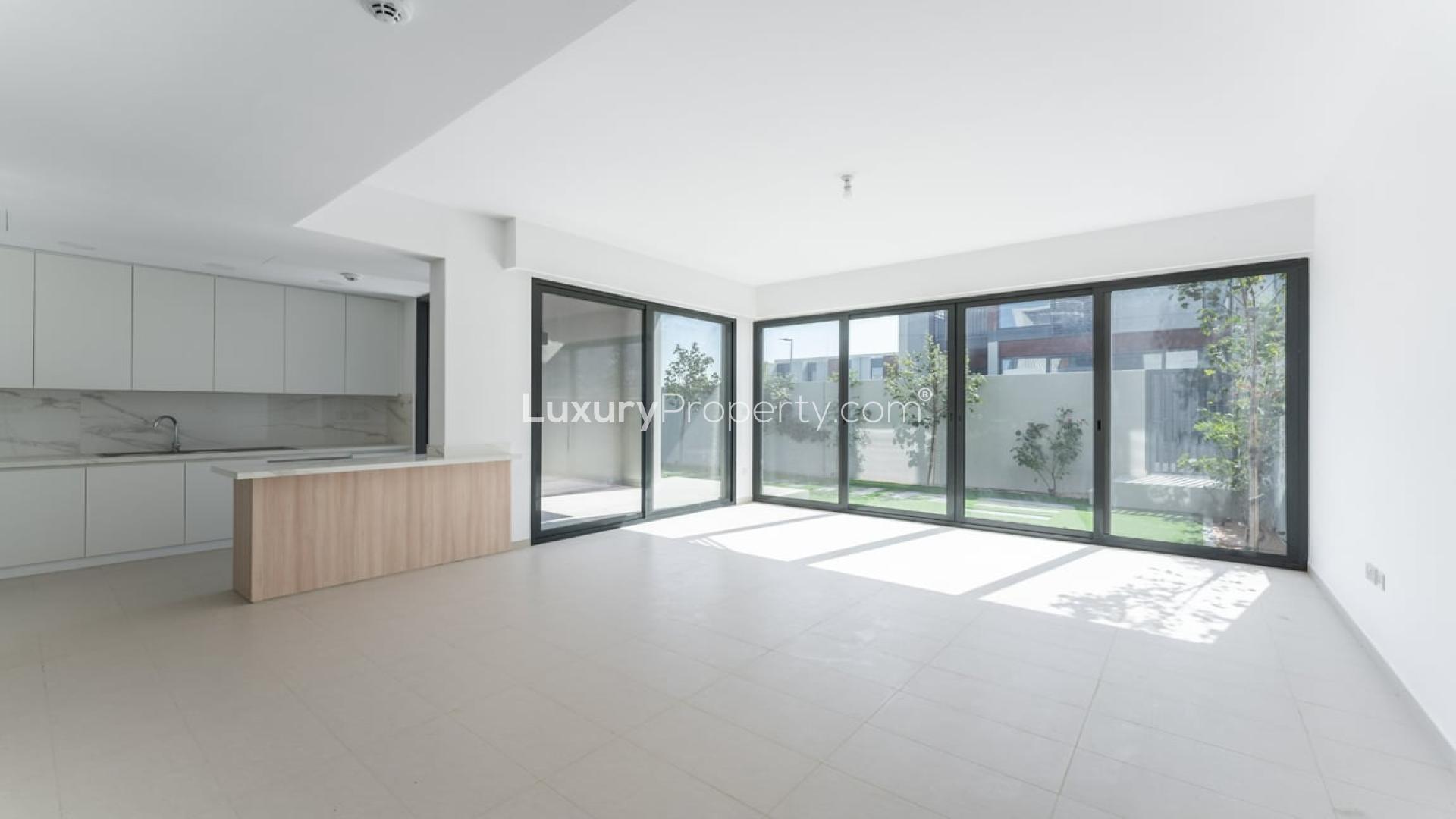 Modern townhouses in Cherrywoods, Dubai Land, available for rent. Spacious and well-located