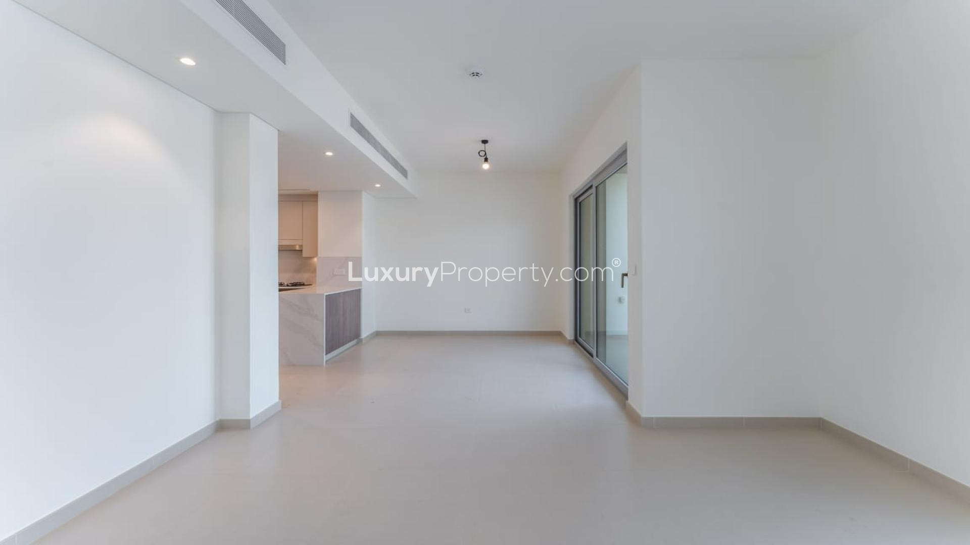 Spacious living area with large windows in Elan townhouse, Tilal Al Ghaf for rent