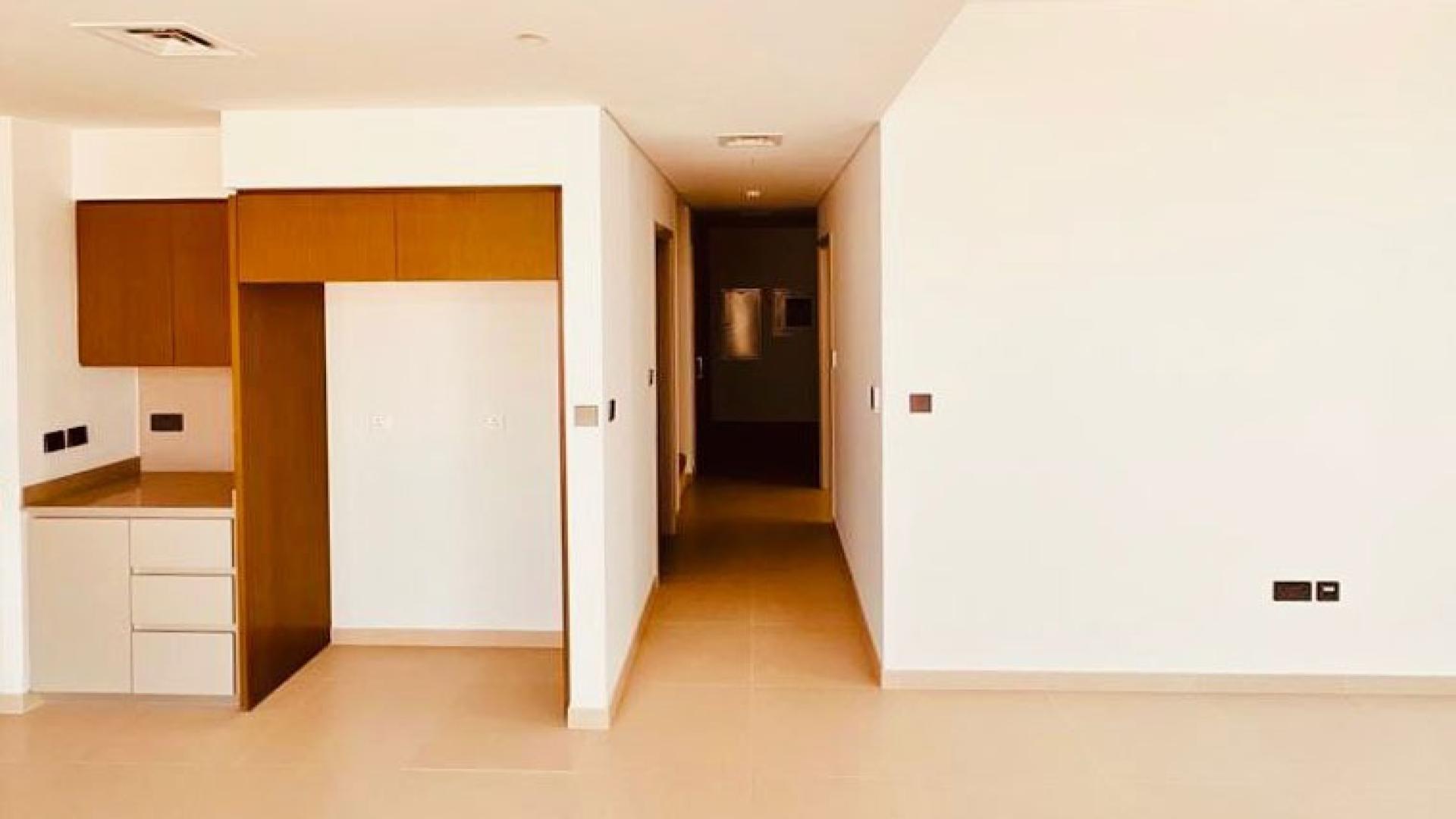 Newly built kitchen in 4-bedroom townhouse, Arabian Ranches 3, Spring community for rent