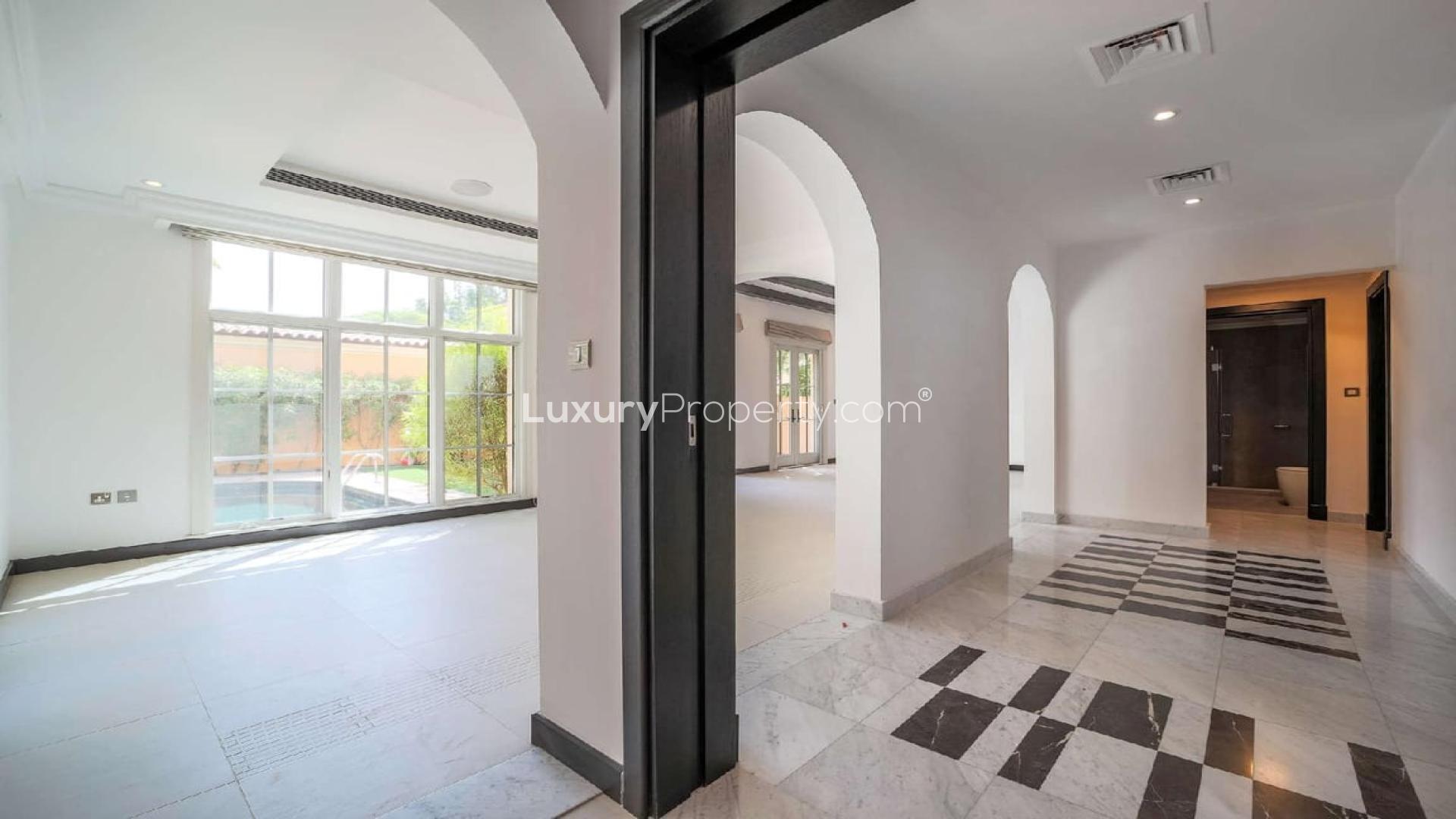 Bright living area in 4-bedroom villa, Whispering Pines, Jumeirah Golf Estates, Dubai