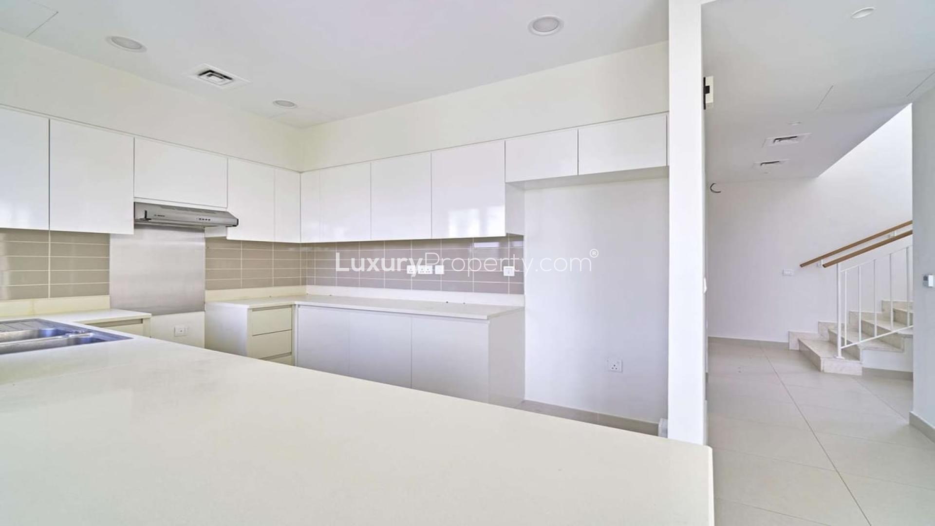 Modern kitchen in 4-bedroom townhouse for rent, Maple 1, Dubai Hills Estate