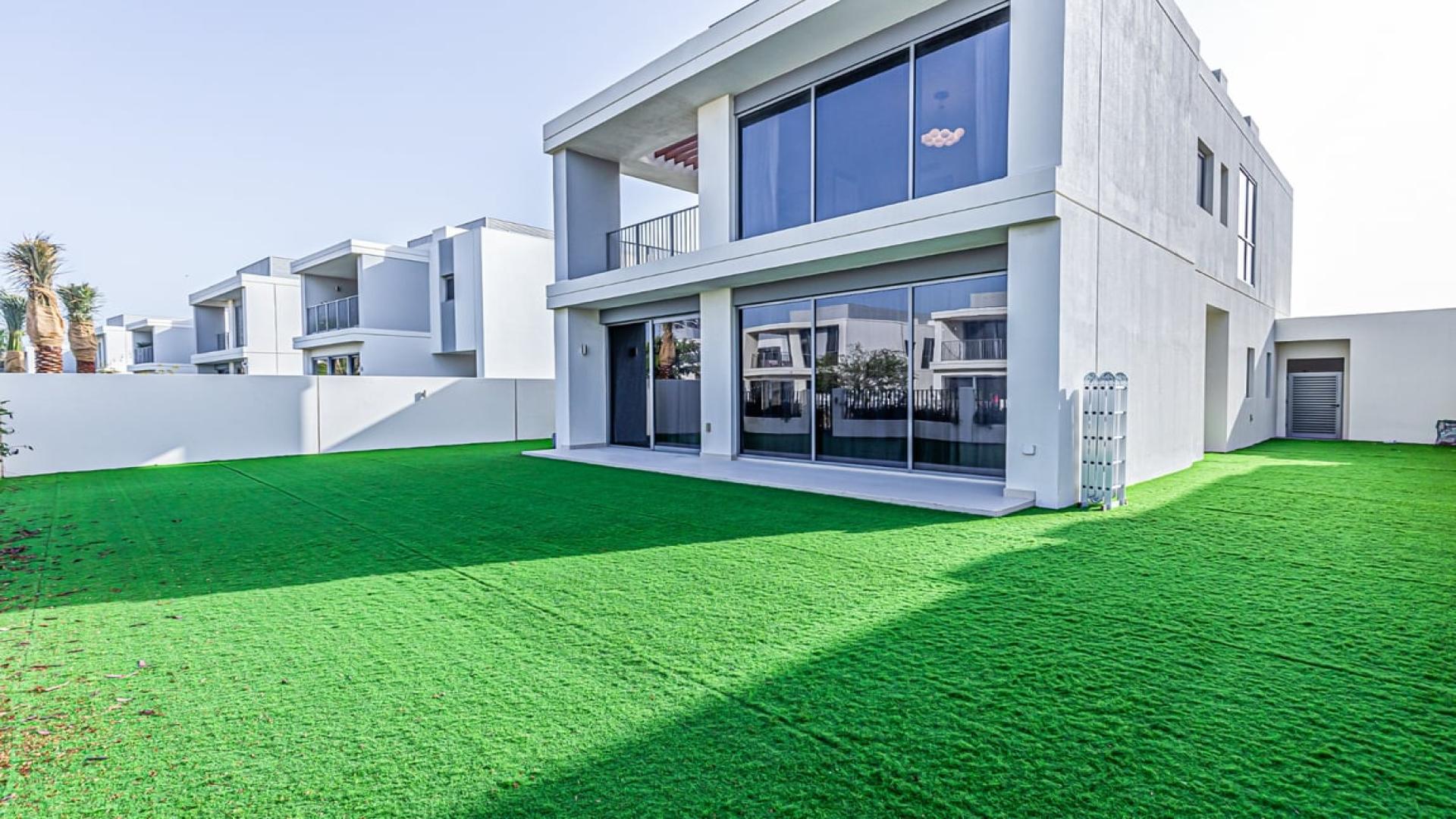 Modern dining and living area in 4-bedroom villa, Sidra Villas, Dubai Hills Estate
