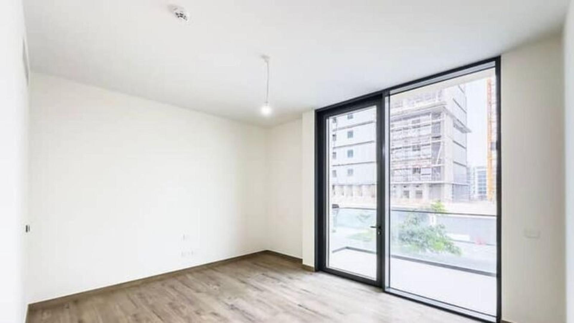 Modern kitchen in luxury villa, District One, Mohammed Bin Rashid City, available for rent