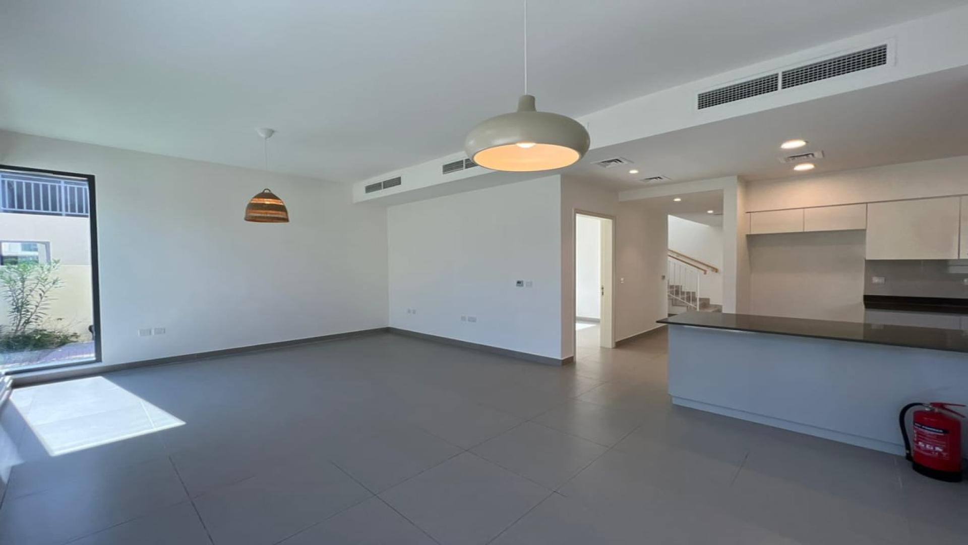 Modern 4-bedroom villa with landscaped garden in Dubai Hills Estate, Maple community, for rent