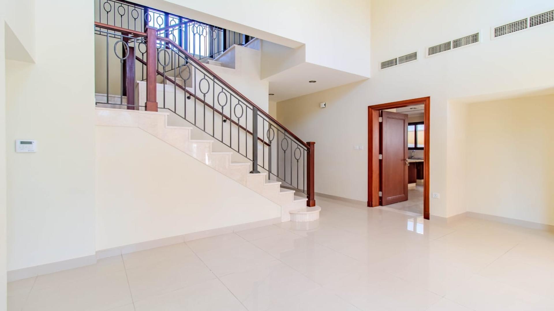 Vacant 4-bedroom Rosa Villa with large garden in Arabian Ranches 2 for rent