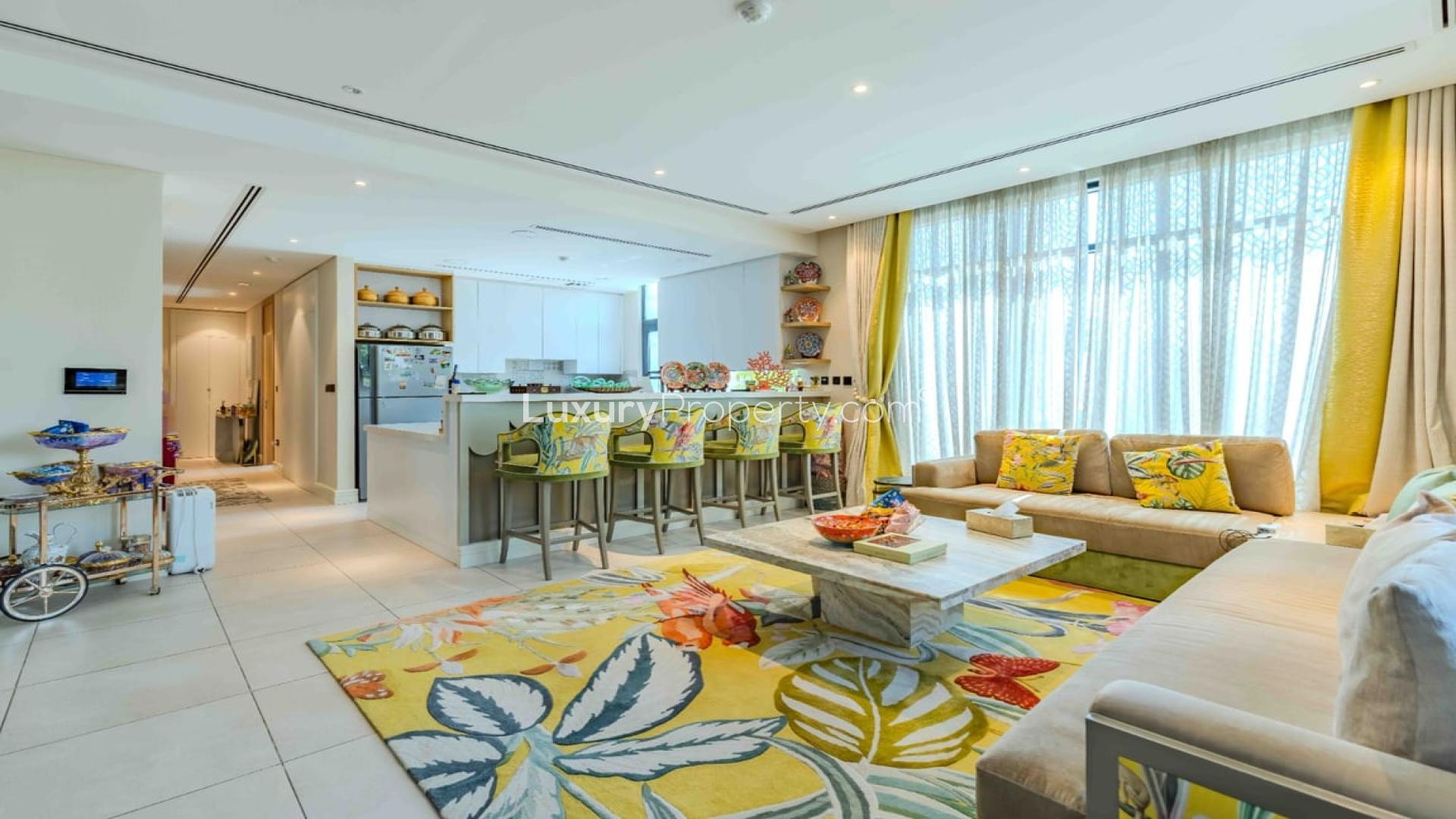 Luxurious living room in fully furnished 4-bed villa, Jumeirah Luxury, Jumeirah Golf Estates