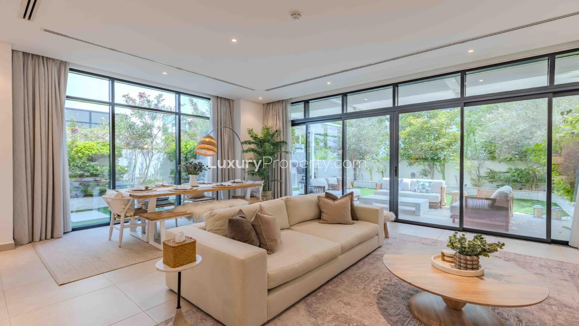 4BR Villa for rent in Jumeirah Luxury