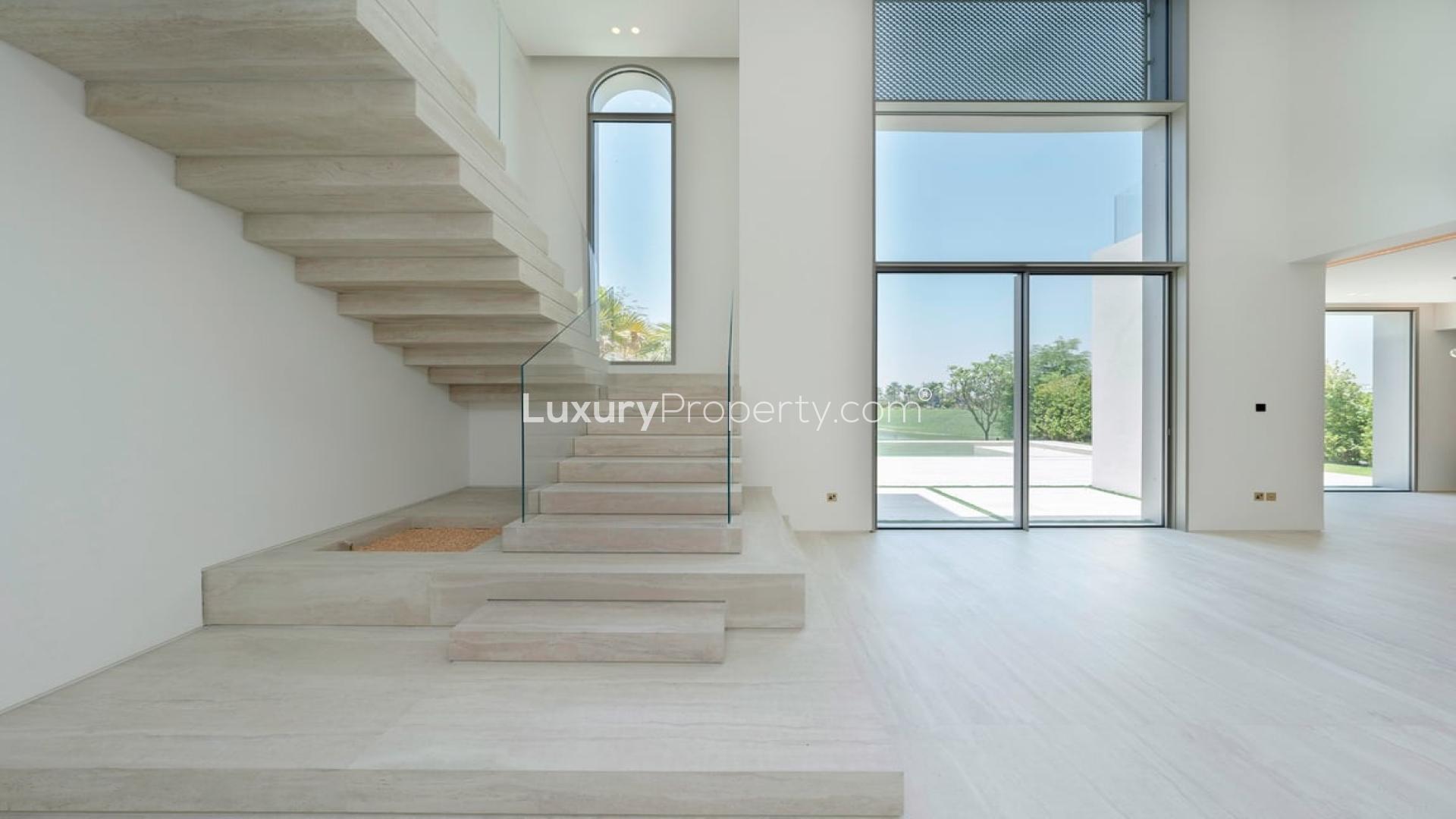 Custom-built villa with pool and lake view in Jumeirah Islands, Islamic Clusters for rent