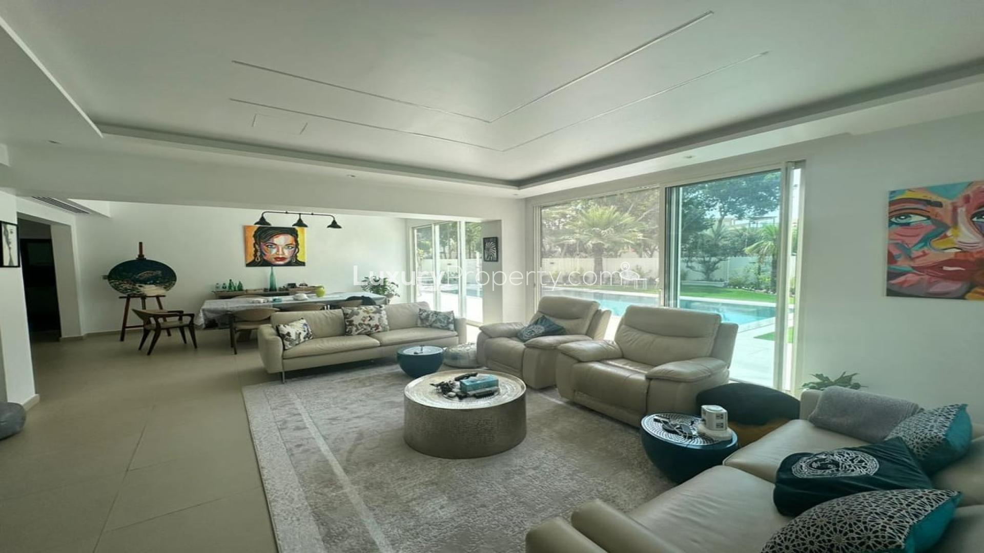 Elegant villa with private pool and garden in Meadows 9, available for rent