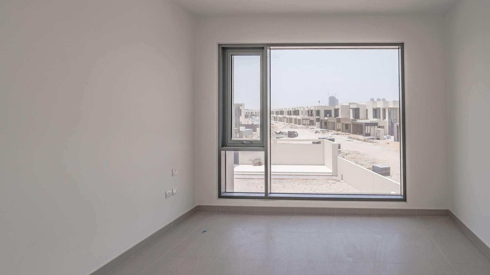 Modern kitchen in luxury 4-bedroom townhouse, Maple at Dubai Hills Estate, for sale