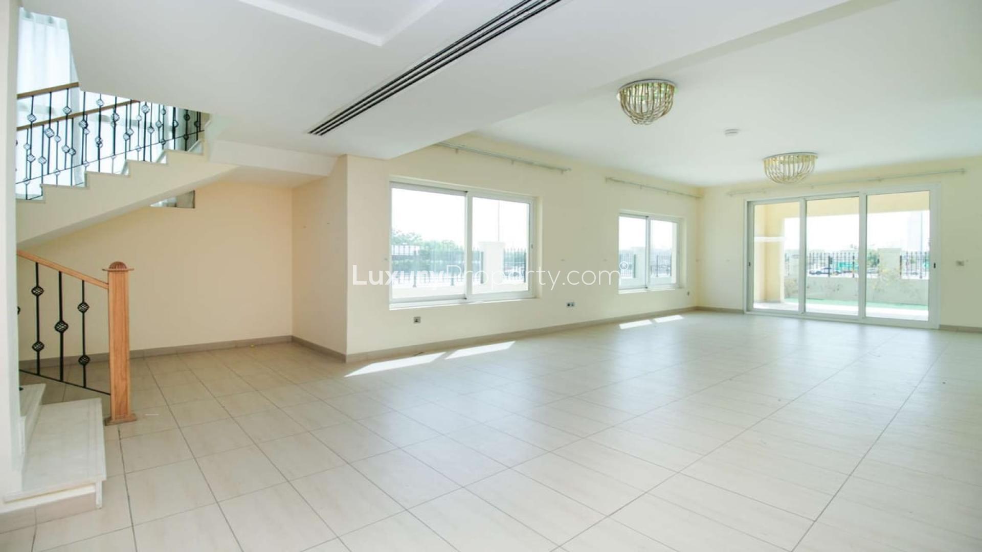 Bright living room in four-bed villa, Legacy Nova, Jumeirah Park. Spacious interior for sale