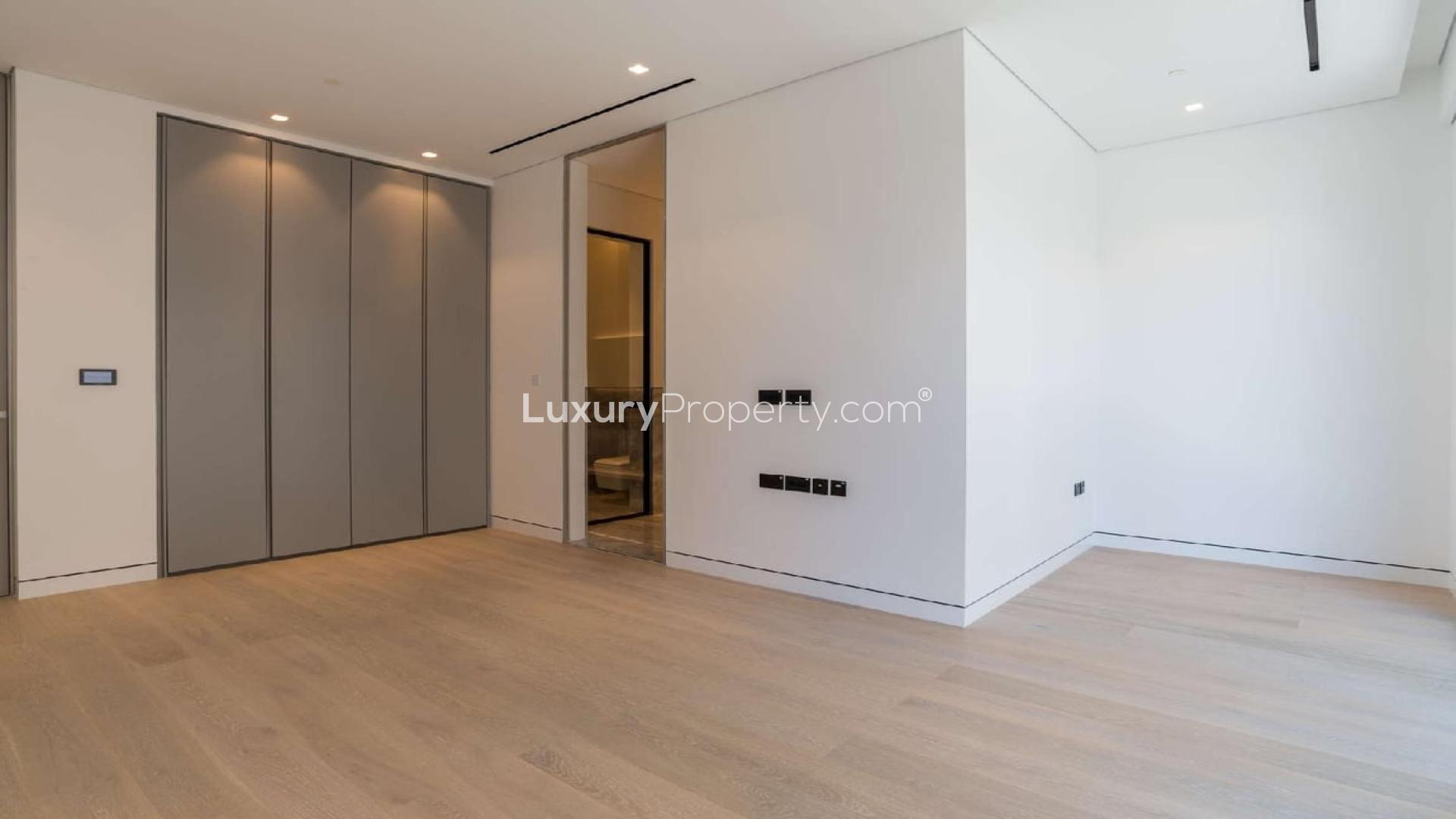 Luxurious living room with ocean view in Palme Couture townhouse, Palm Jumeirah