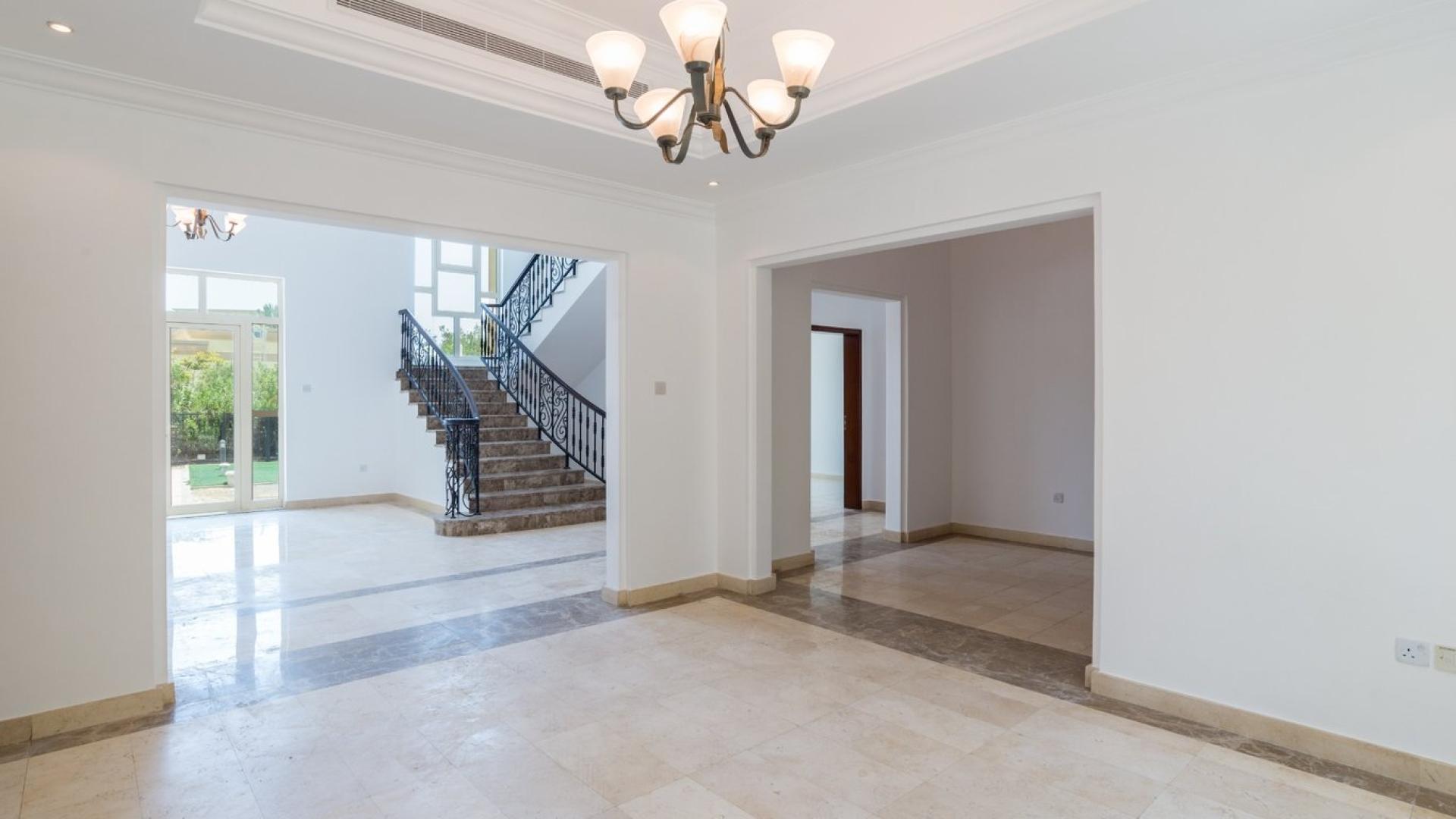 Luxurious villa interior with elegant staircase in Jumeirah Islands, Islamic Clusters, LP40678