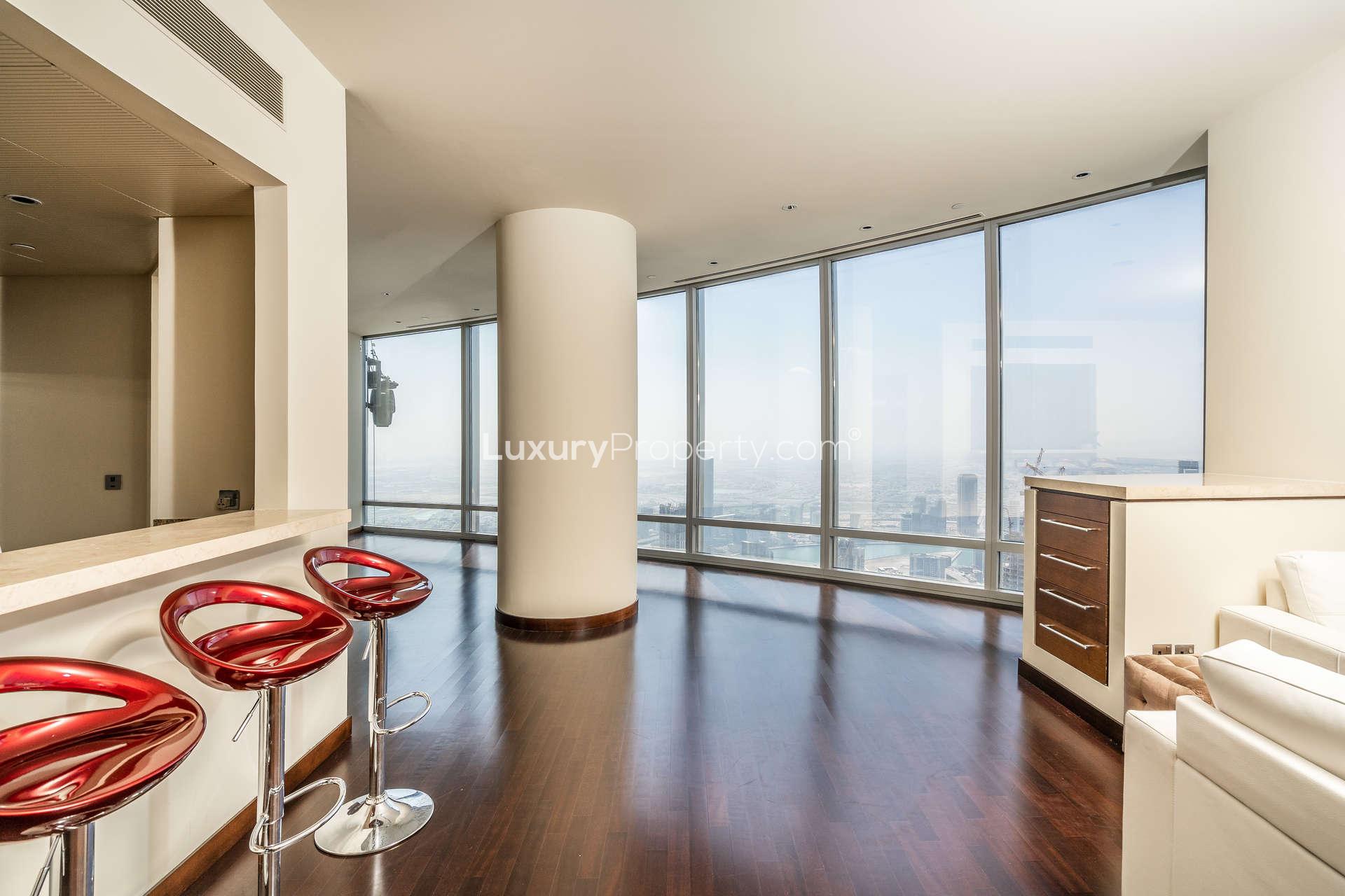 High-floor apartment view of Burj Khalifa and Dubai Fountain, Downtown Dubai, for rent