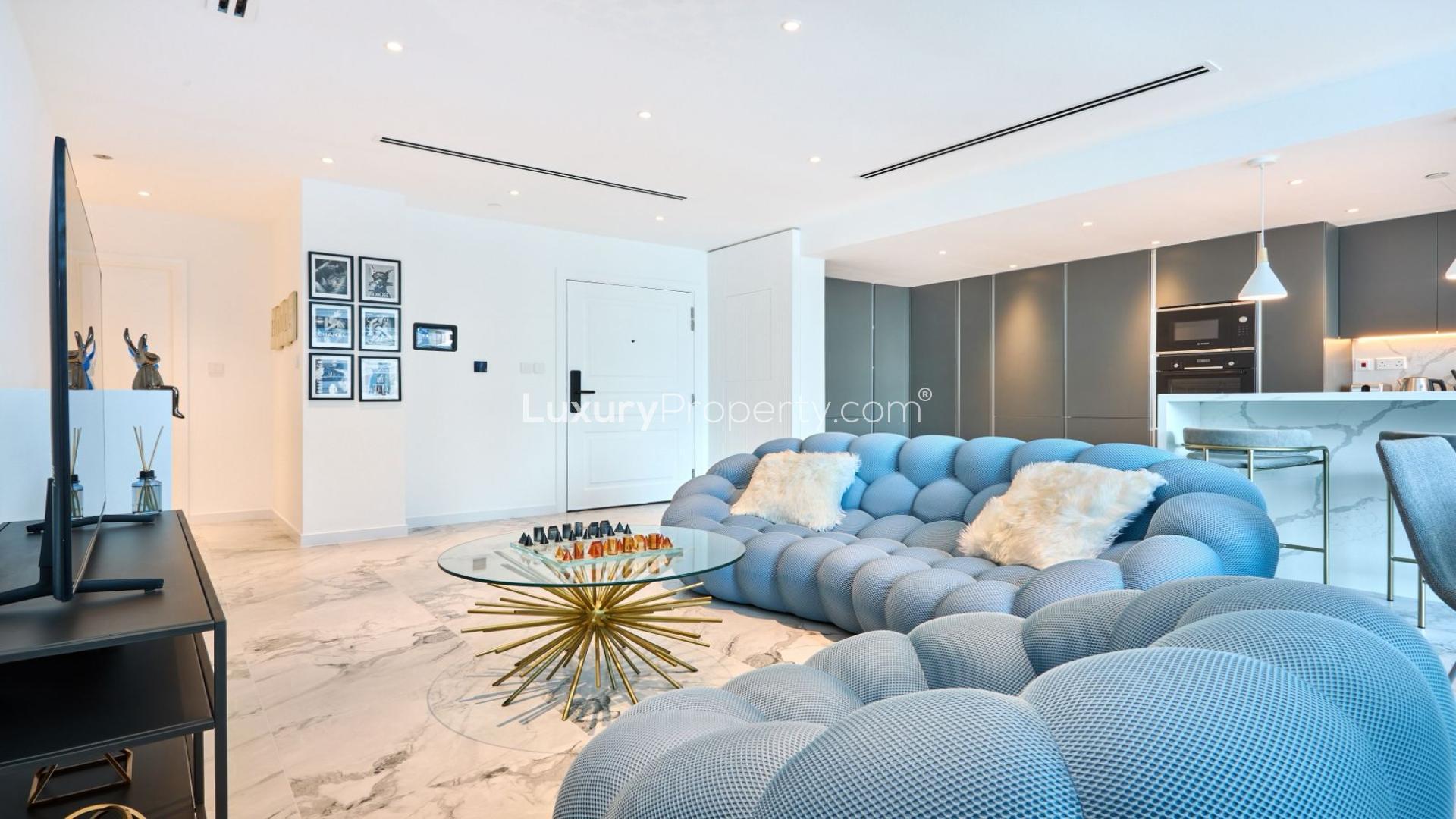 Furnished living room in 4-bedroom apartment, Marina Residence A, Dubai Marina, modern decor