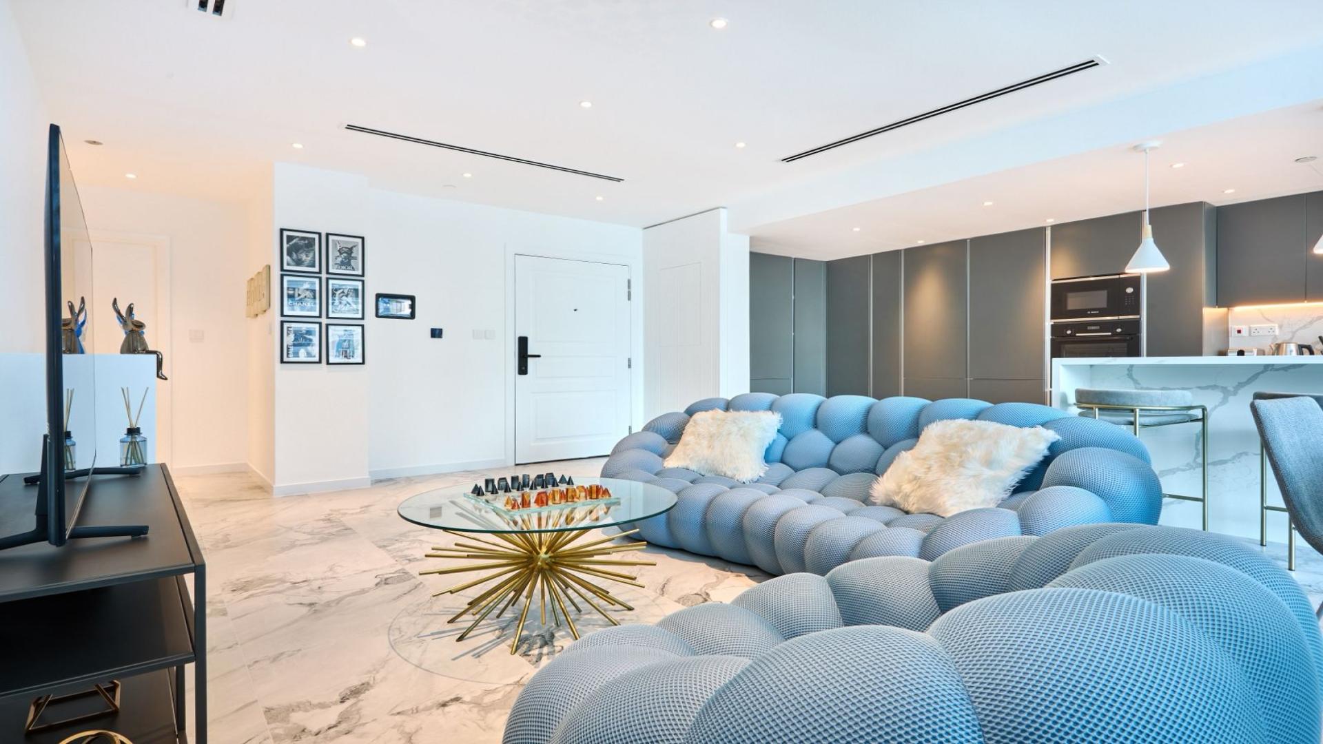 Furnished living room in 4-bedroom apartment, Marina Residence A, Dubai Marina, modern decor