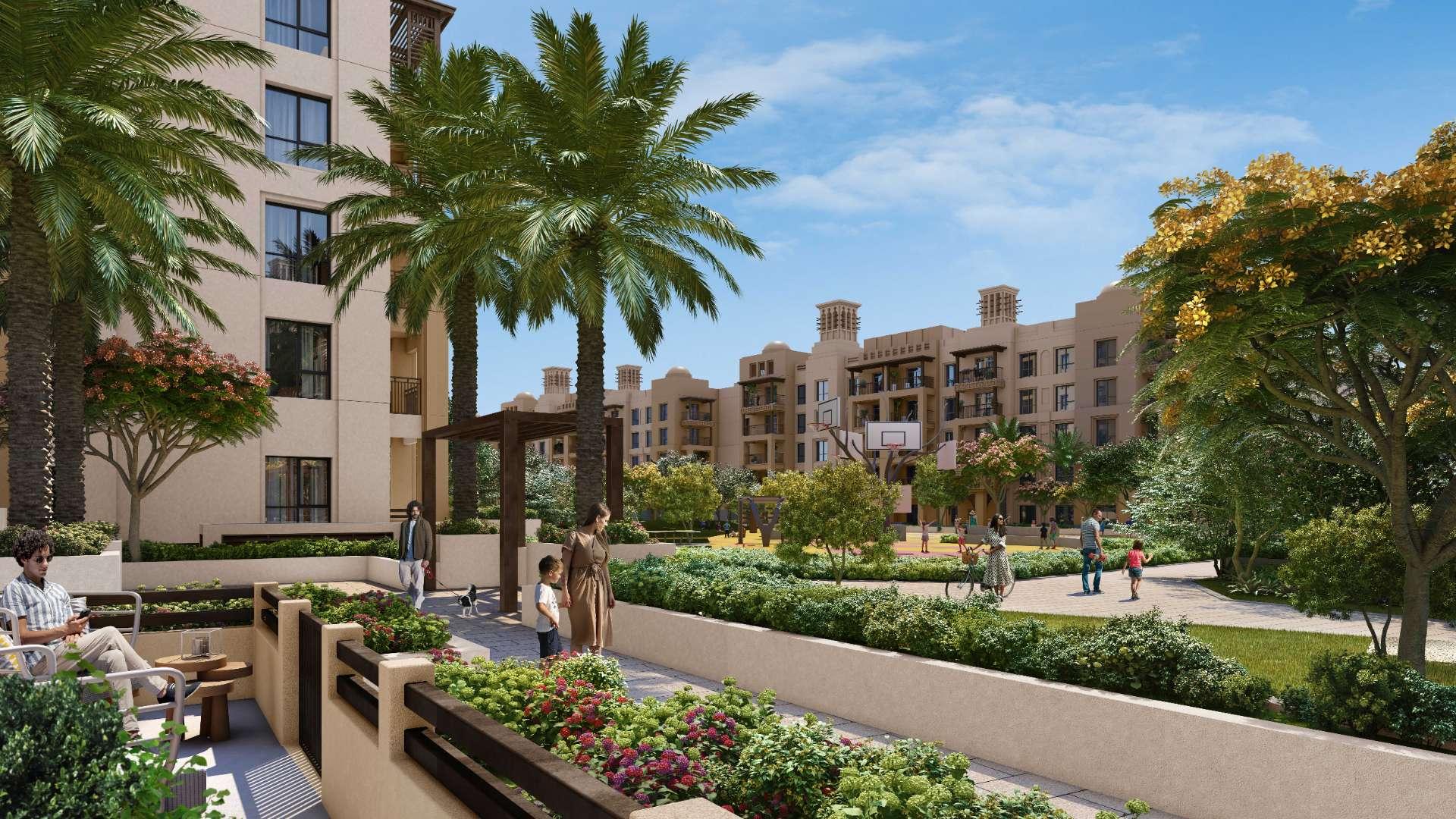 Luxurious Madinat Jumeirah Living apartment with poolside views, Umm Suqeim community