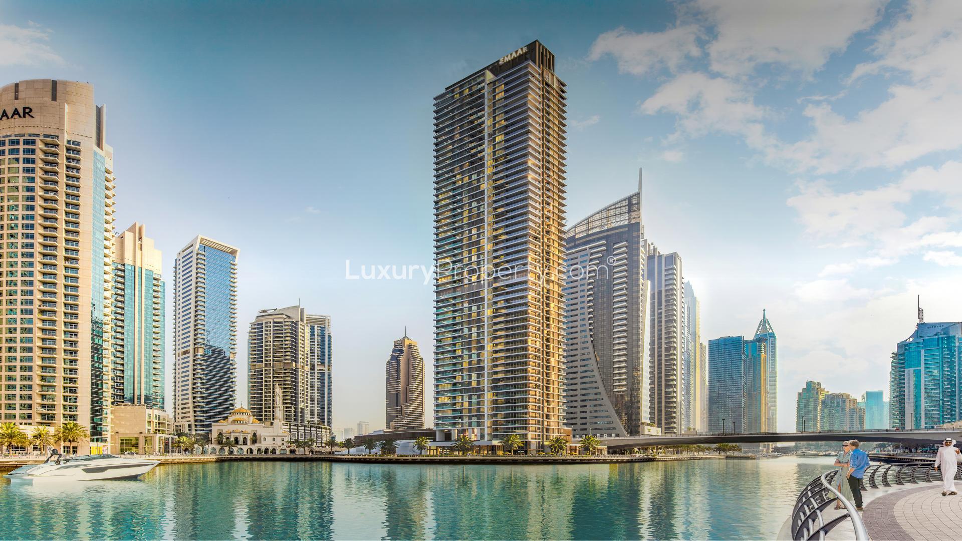 Exceptional Marina Shores apartment with skyline view in Dubai Marina, featuring modern architecture