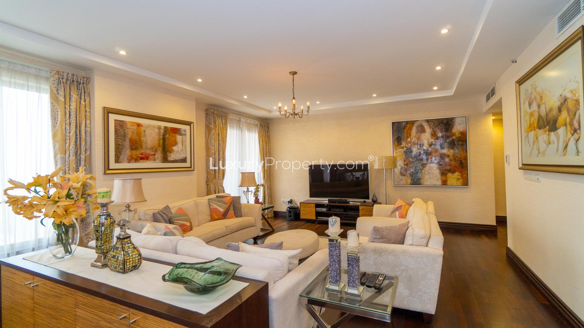 Aerial view of Murjan 1 penthouse in Jumeirah Beach Residence, Dubai skyline backdrop