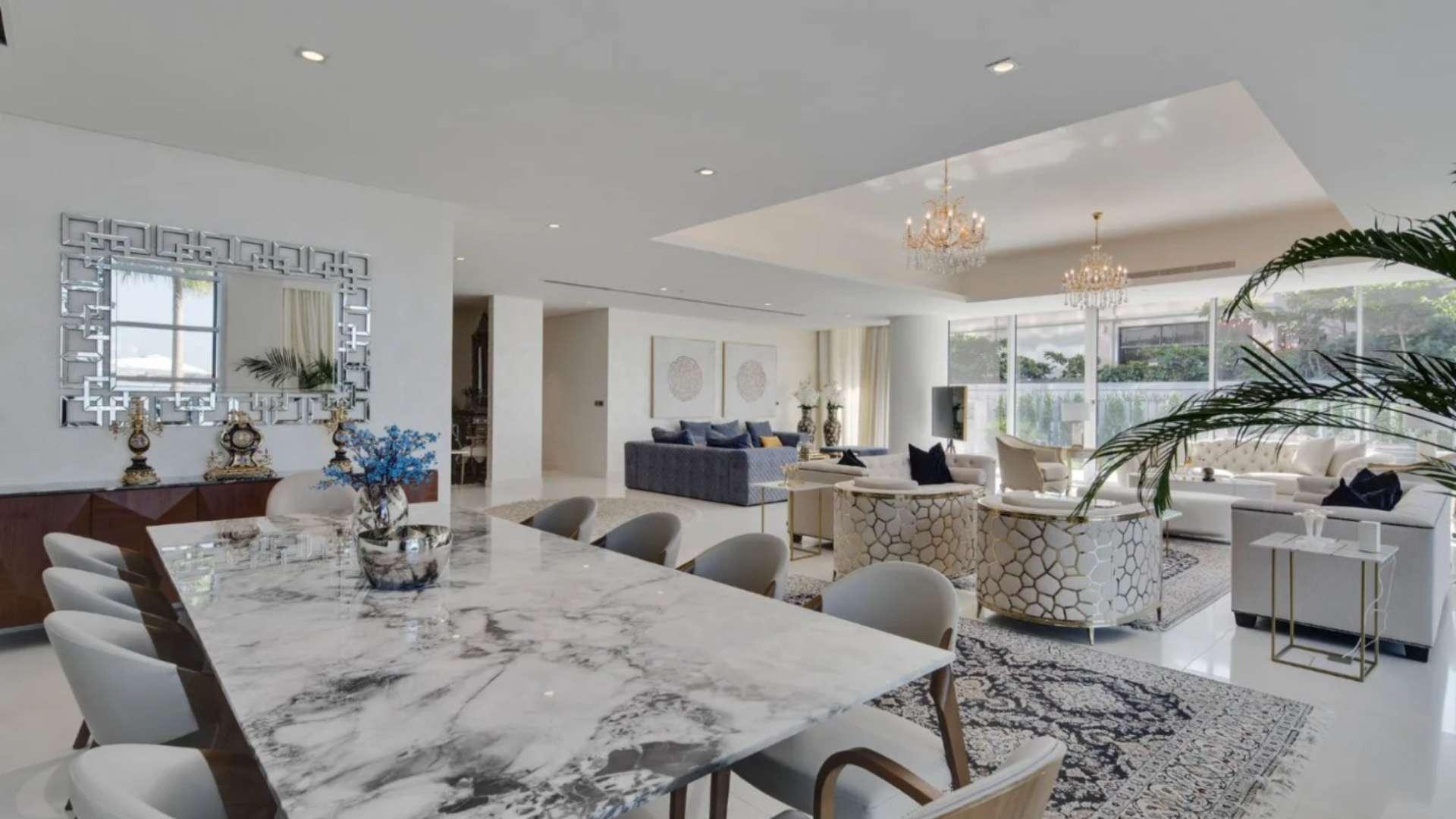 Luxurious living room in Serenia Residences penthouse, Palm Jumeirah, with stunning sea views