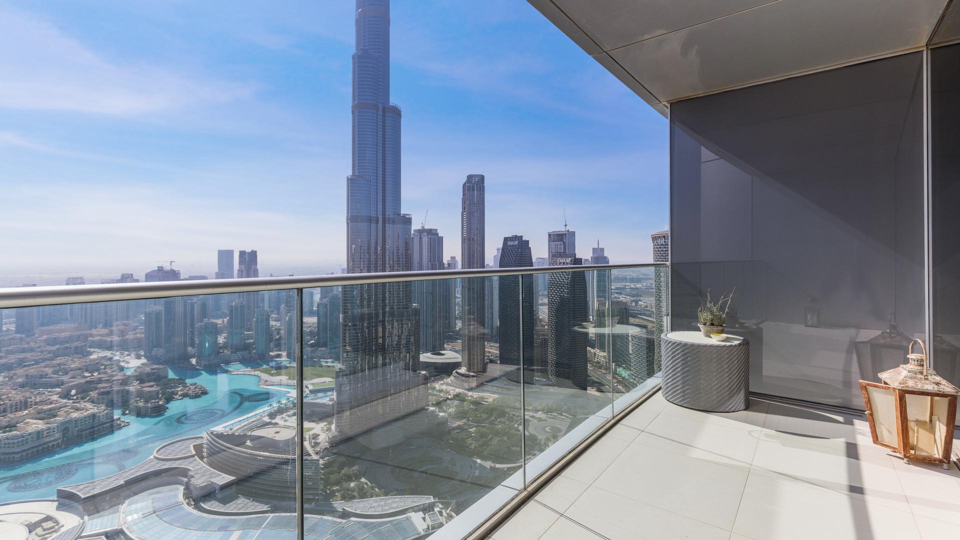 Furnished luxury apartment with dining area and city views, Downtown Dubai, The Address The BLVD