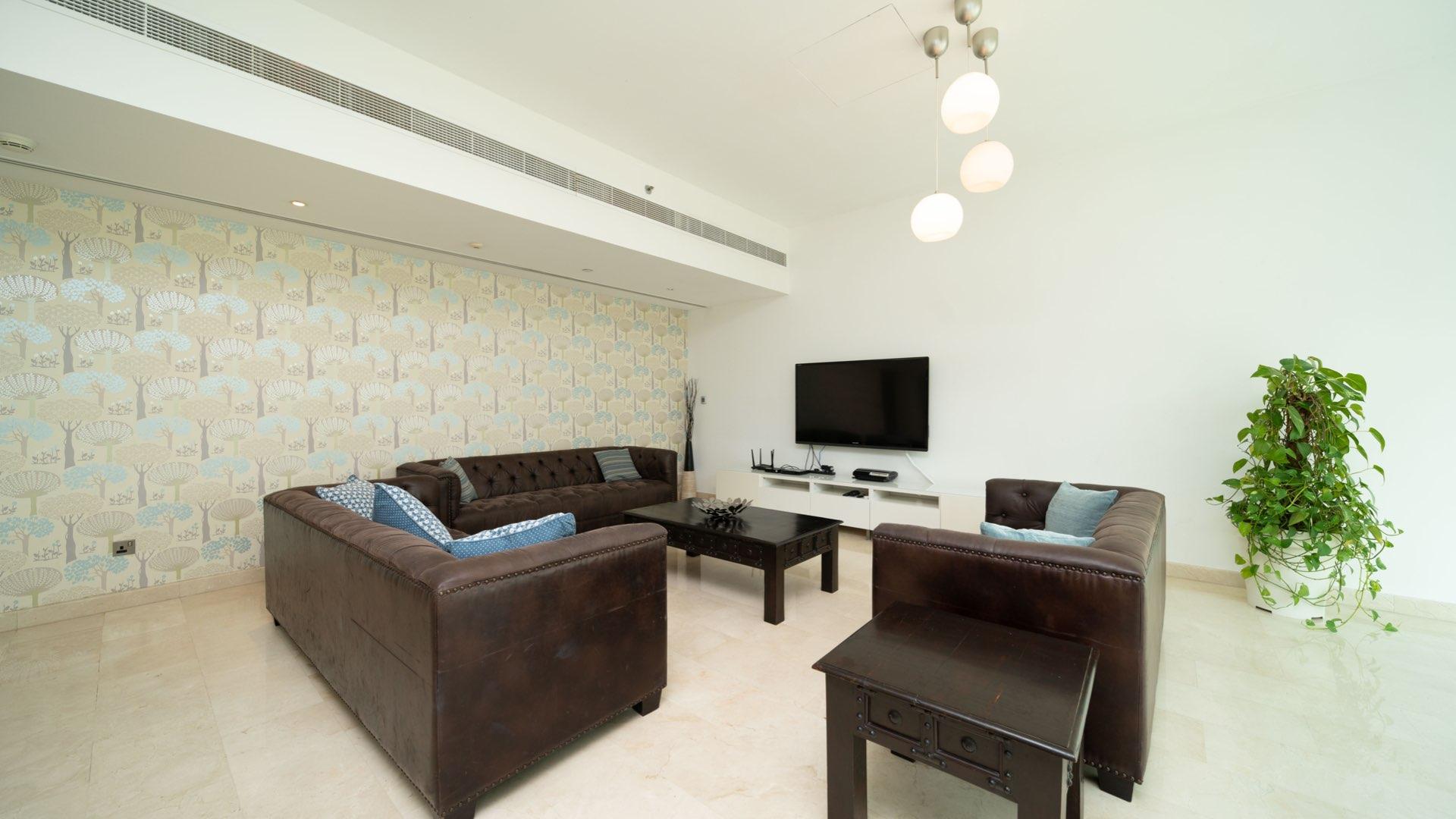 Exterior view of upgraded duplex apartment in Trident Bayside, Dubai Marina for sale