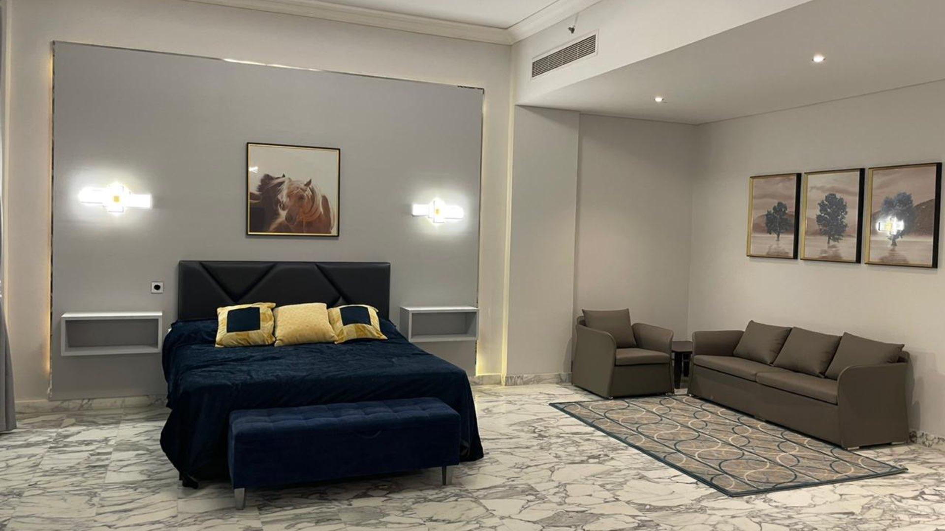 Luxurious bedroom in 4-bed penthouse, Shoreline Residences, Palm Jumeirah rental