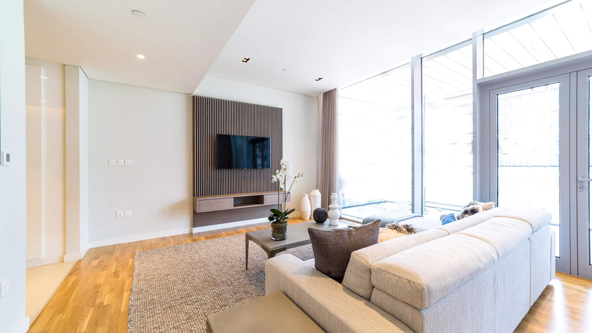 Luxurious living room in 4-bedroom penthouse, Bluewaters Residences, JBR Dubai, modern decor