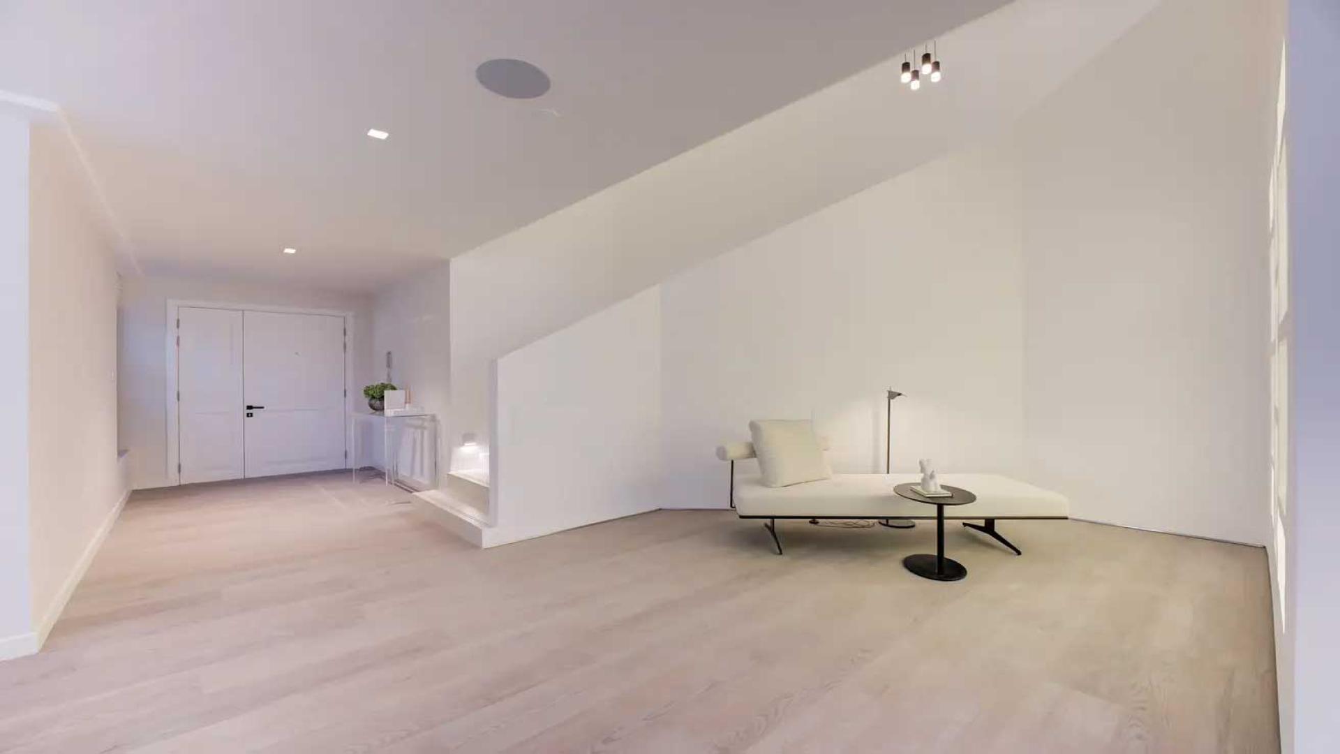 Luxurious master bedroom in Sadaf 8 penthouse, Jumeirah Beach Residence, with modern furnishings