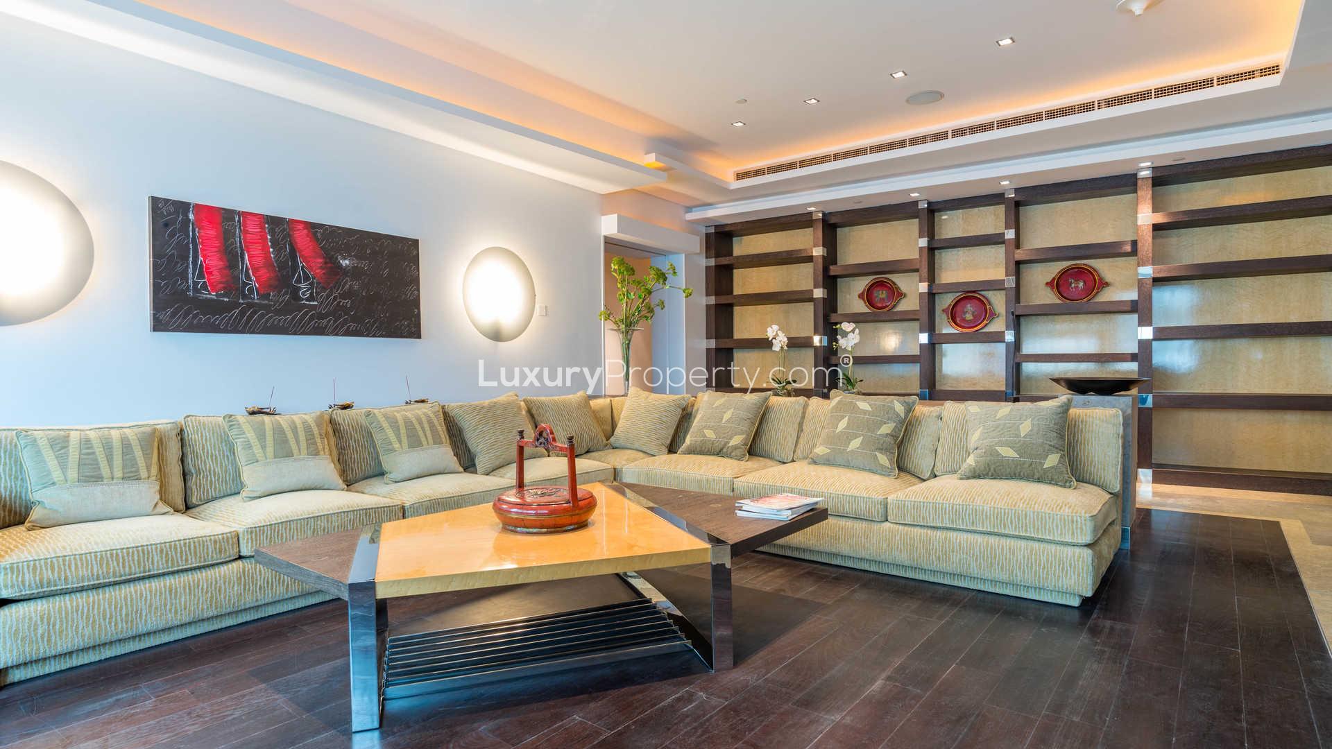 Luxurious modern kitchen in four-bedroom penthouse at Le Reve, Dubai Marina for sale